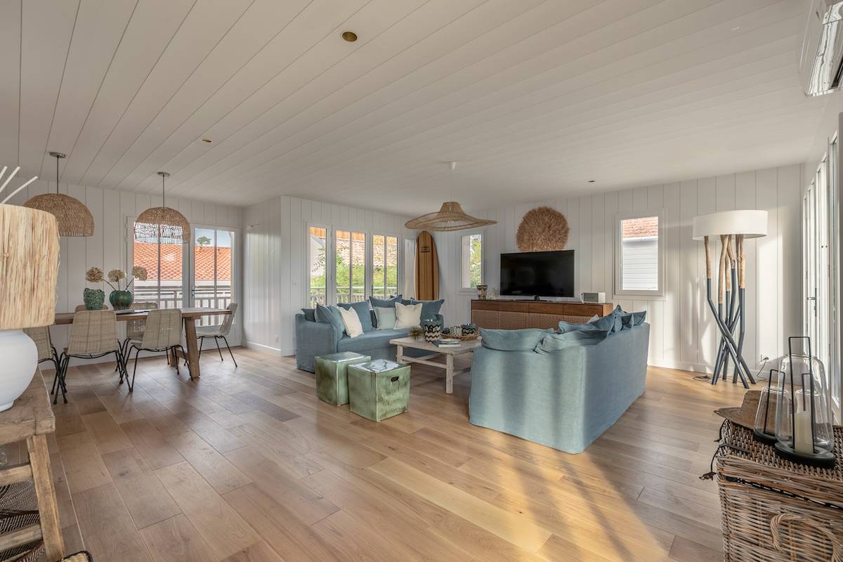 VILLA MEUBLÉE A VENDRE MARCHÉ ET CENTRE DU CAP FERRET