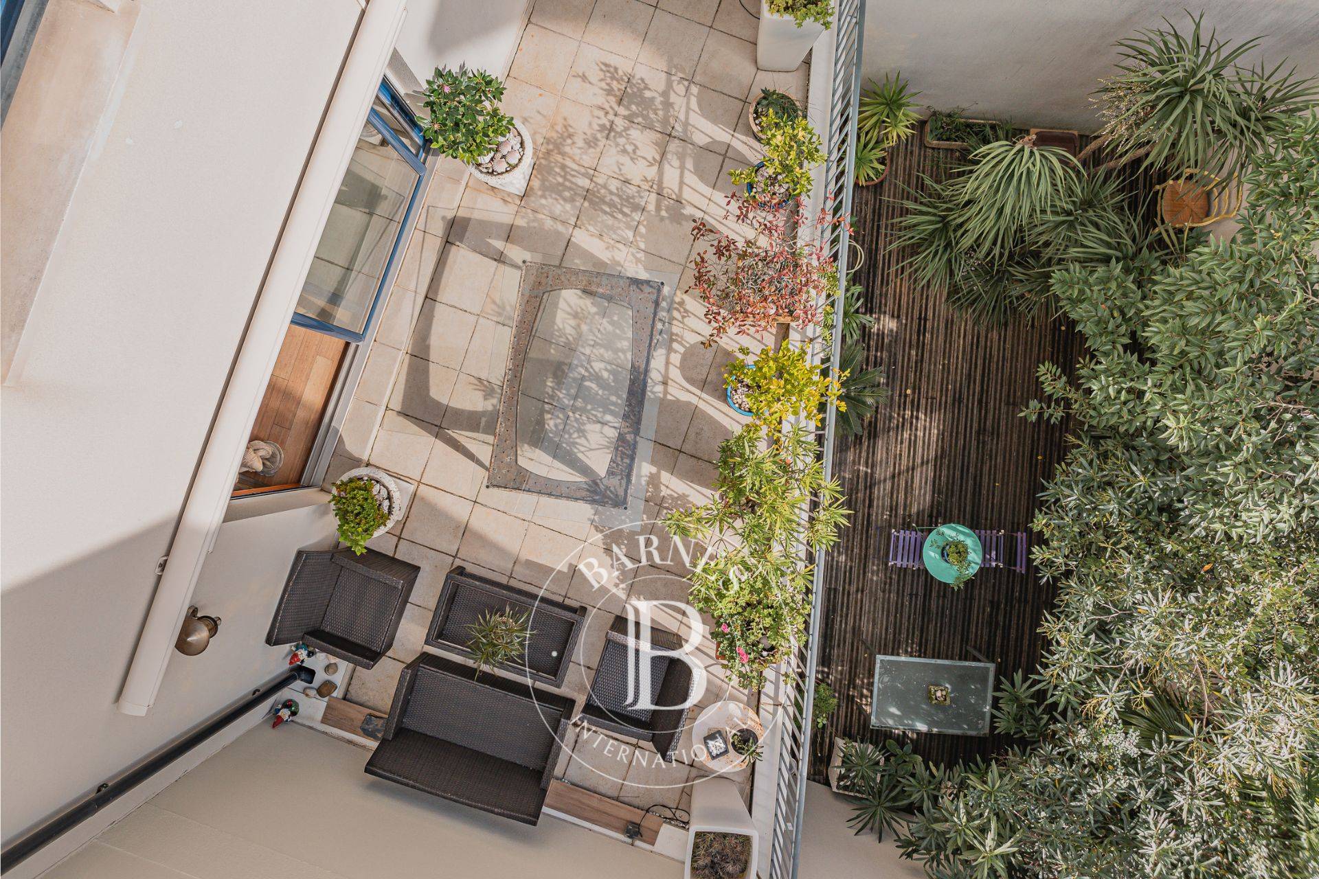 VILLA EN CENTRE VILLE D'ARCACHON, AVEC JARDIN ET TERRASSE