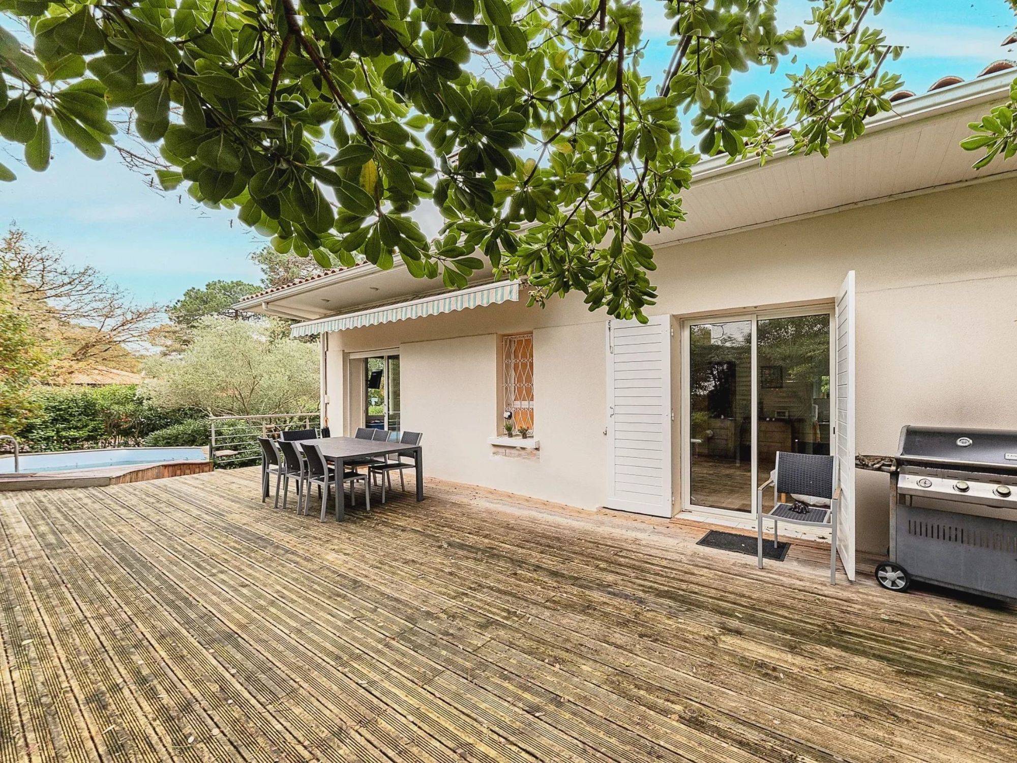 VILLA FAMILIALE DE 6 CHAMBRES PROCHE PLAGE PEREIRE ARCACHON