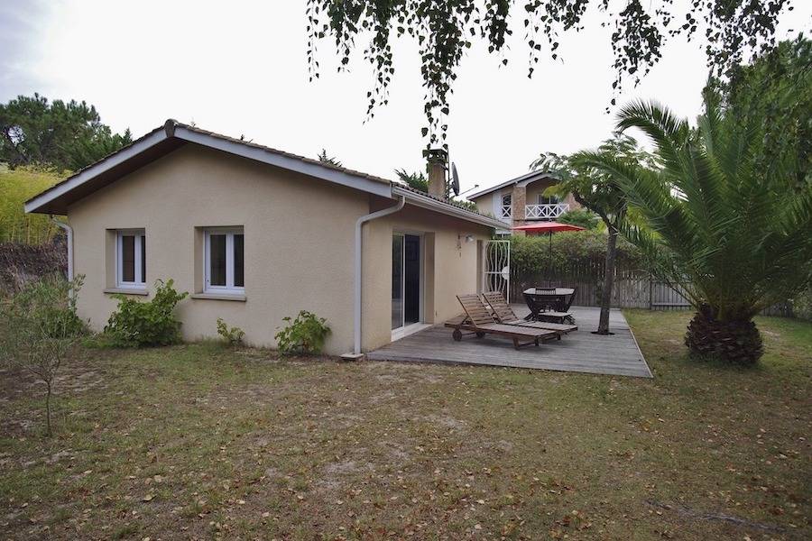 PROPRIÉTÉ AVEC DEUX VILLAS  GRANDE PARCELLE PISCINABLE OCEAN CAP FERRET