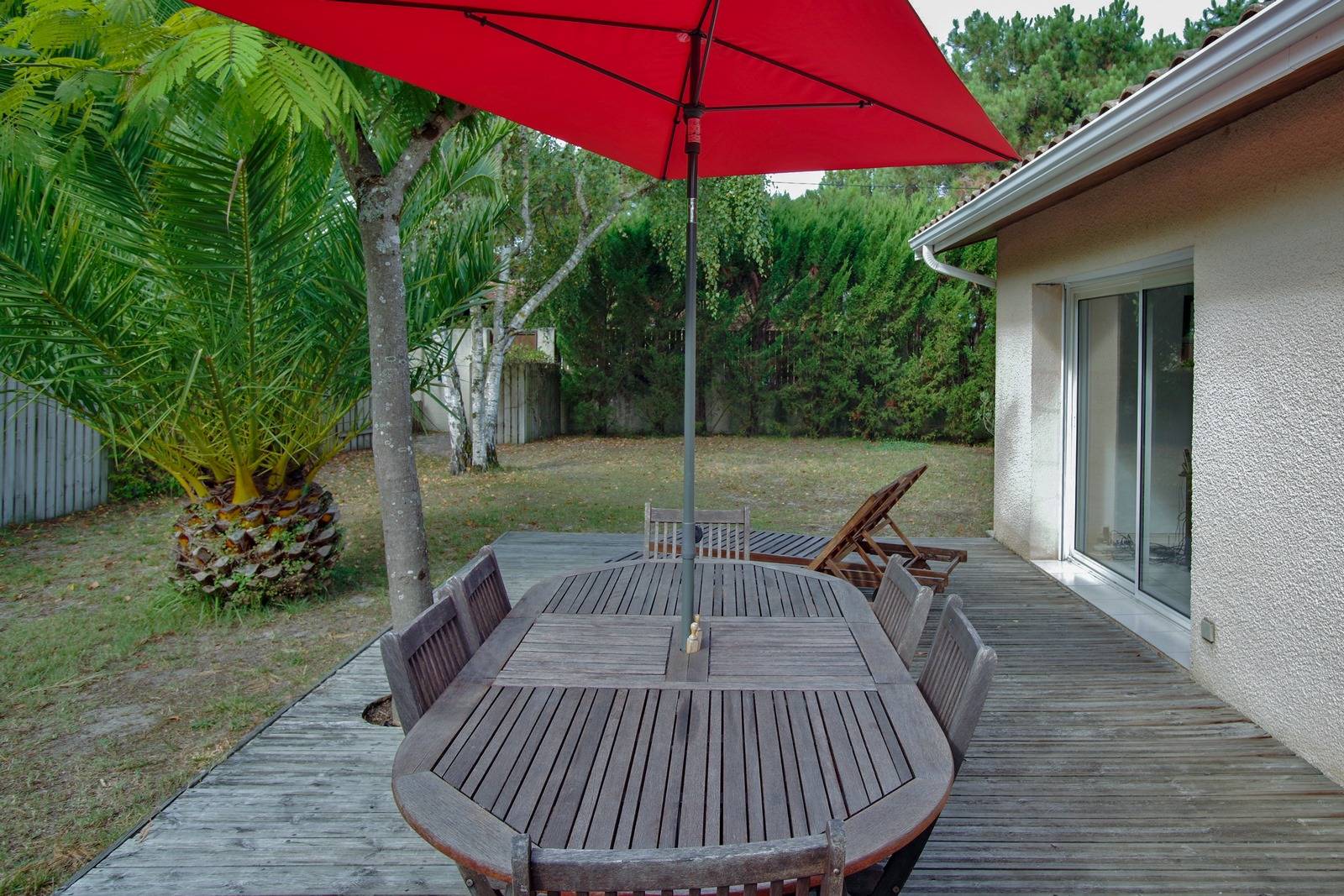 A VENDRE DEUX VILLAS SUR BELLE PARCELLE BOISEE PROCHE OCEAN CAP FERRET