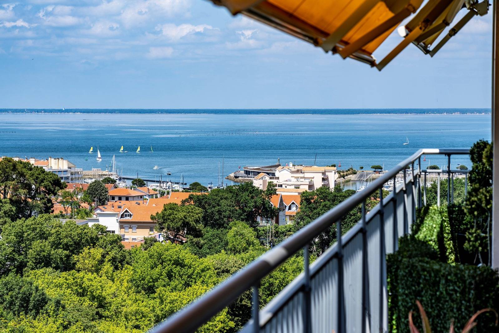 A VENDRE ARCACHON JOLI STUDIO VUE PANORAMIQUE