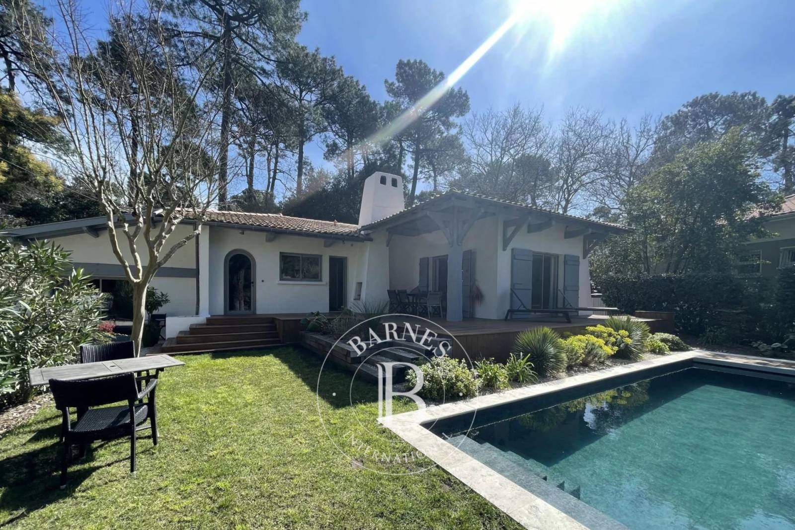VILLA DE CHARME RENOVÉE, AVEC PISCINE, AUX ABATILLES À ARCACHON