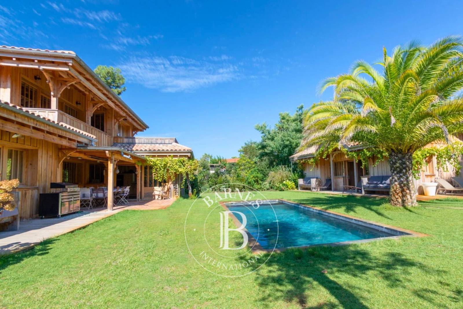 villa Datcha Cap Ferret location saisonnière immobilier de prestige