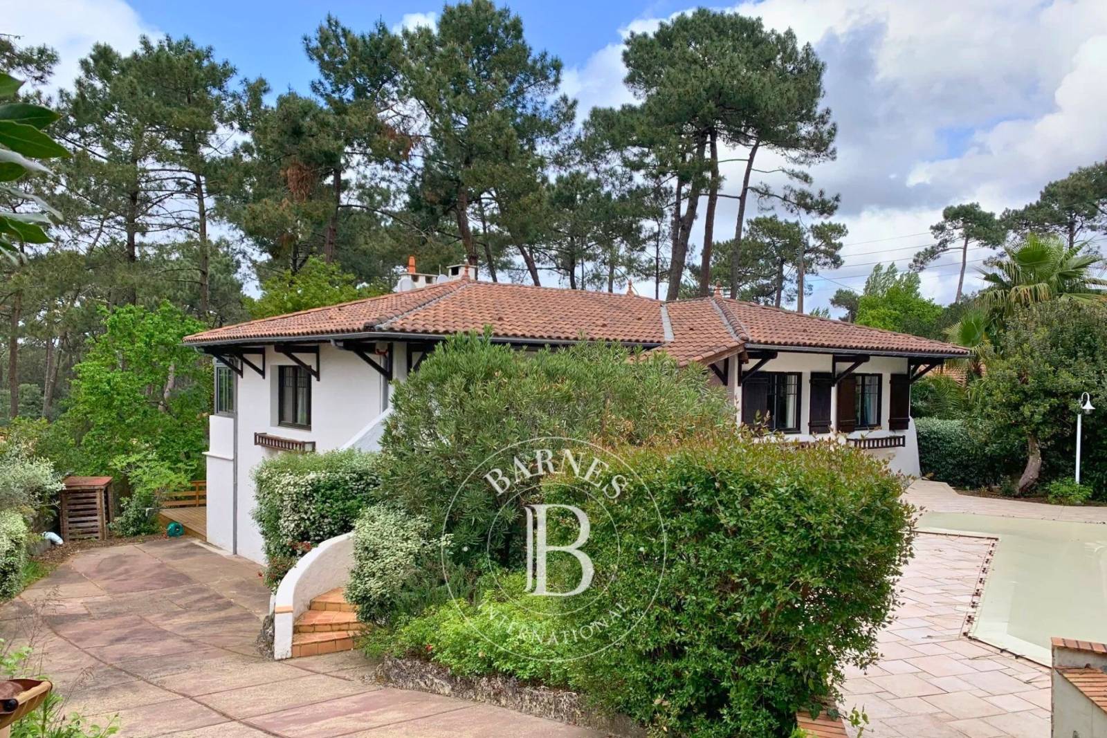 VILLA 250 M² AVEC VUE PANORAMIQUE SUR LA FORÊT - DOMAINE DE LA FORÊT AU PYLA-SUR-MER