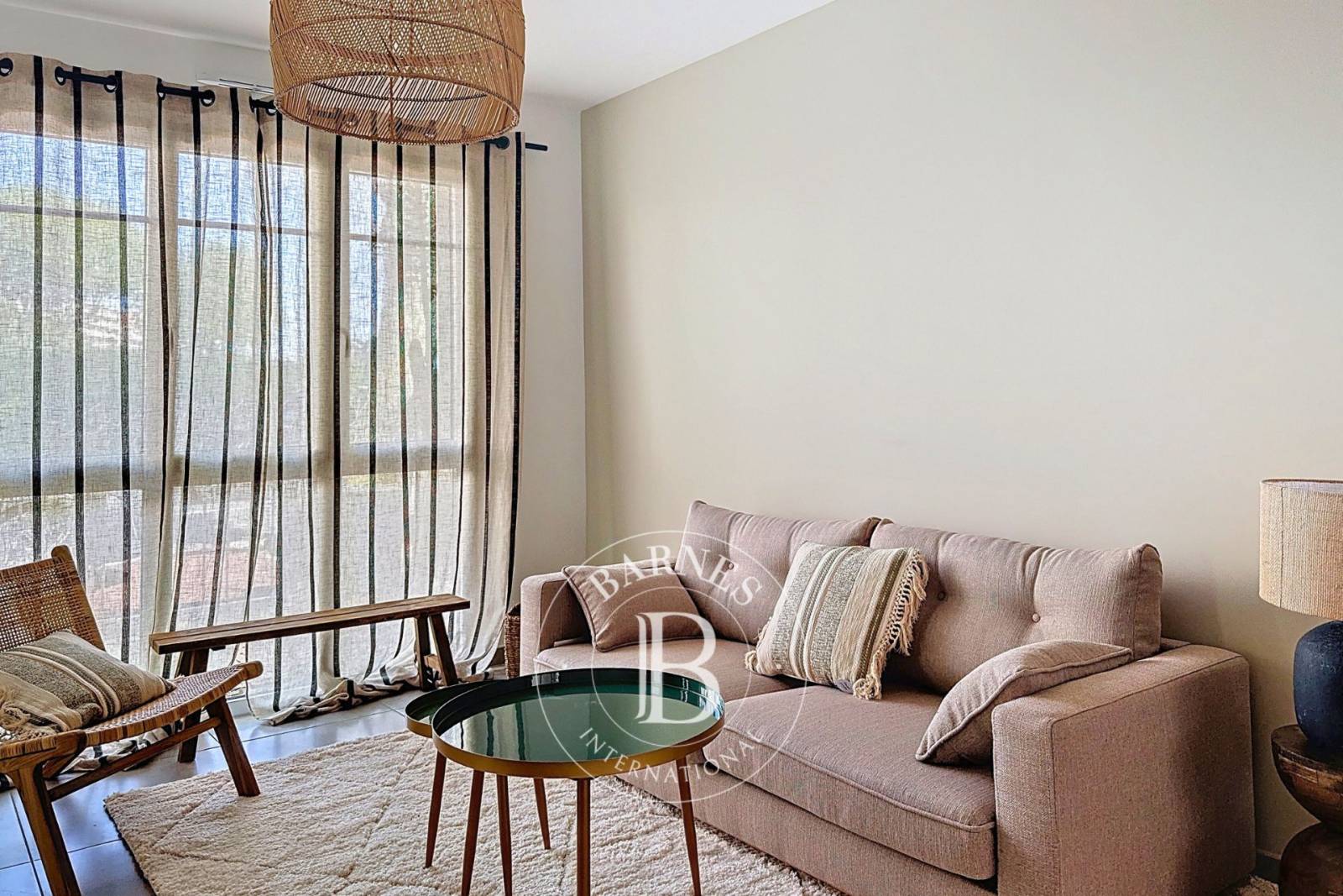 MAGNIFIQUE ARCACHONNAISE DE VILLE, NEUVE, EN PLEIN CENTRE D'ARCACHON