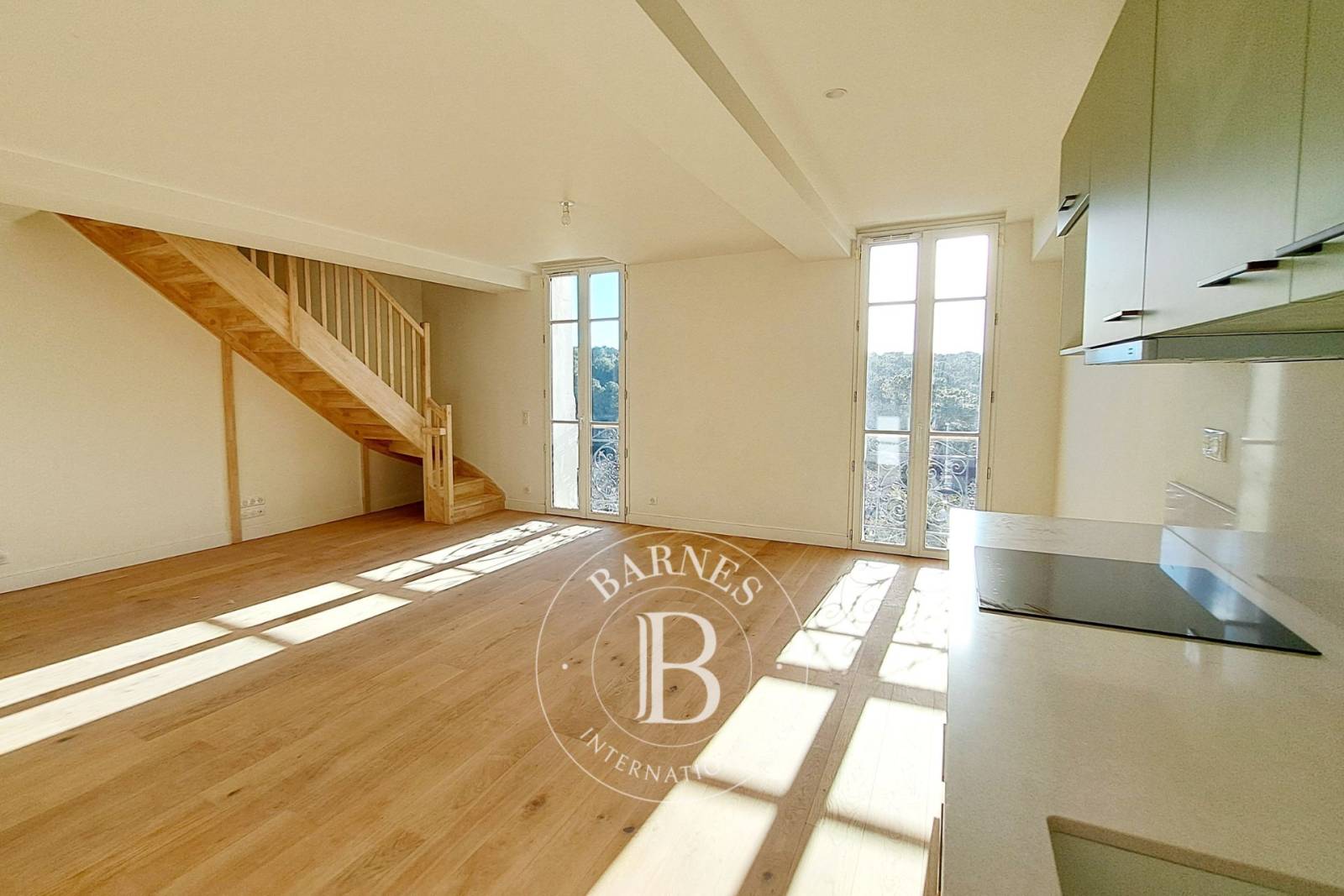 APPARTEMENT T5 DUPLEX EN VILLE D’HIVER À ARCACHON