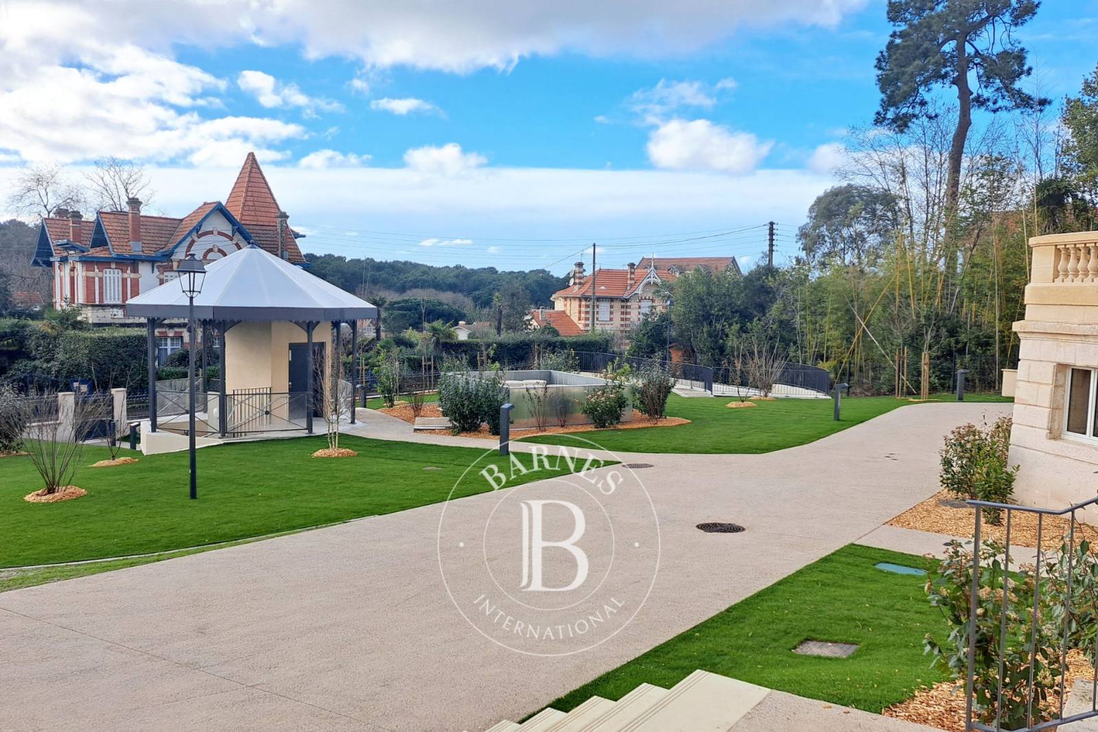 APPARTEMENT T2 DUPLEX EN VILLE D’HIVER À ARCACHON