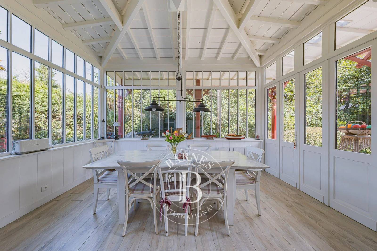 PROPRIÉTÉ D’EXCEPTION DE 213 M² SITUÉE EN VILLE D’HIVER À ARCACHON, PROCHE HYPERCENTRE