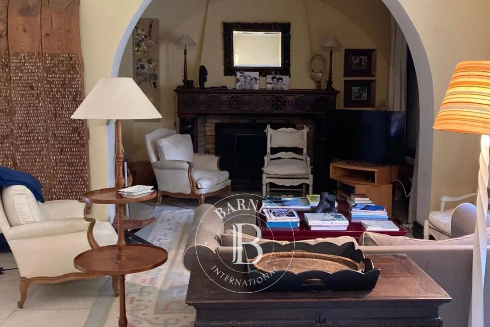 VILLA GAUME STYLE ART DÉCO DE 305 M² AVEC PISCINE AU PYLA-SUR-MER, PLAGE À PIED