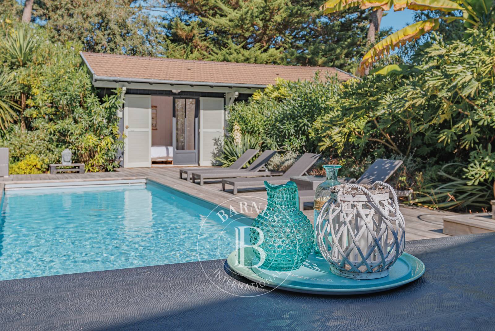 VILLA FERRET-CAPIENNE AVEC PISCINE DANS LE QUARTIER DU PHARE, AU CAP FERRET