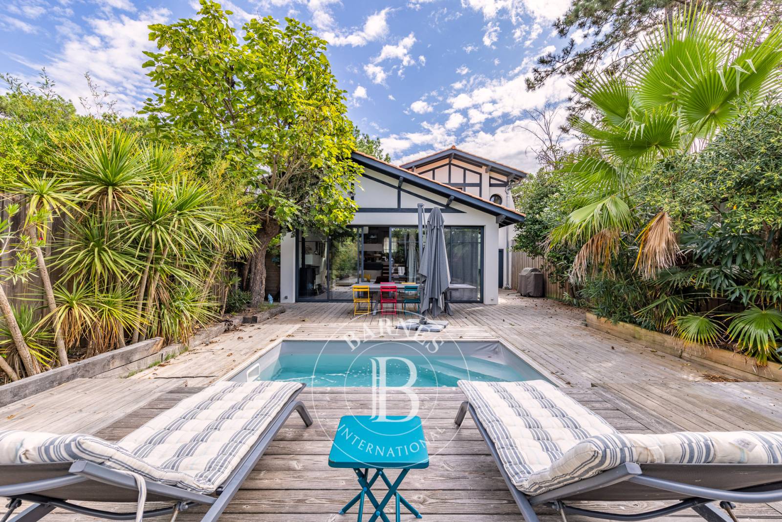 VILLA BASQUE AVEC PISCINE À PROXIMITÉ DU MOULLEAU AU PYLA-SUR-MER