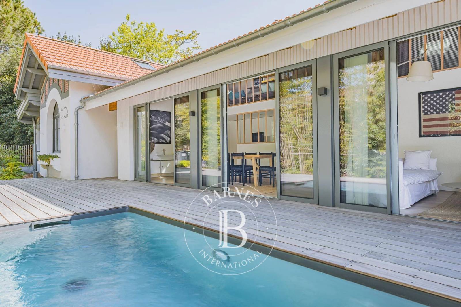 villa rénovée avec piscine à louer à Arcachon centre-ville