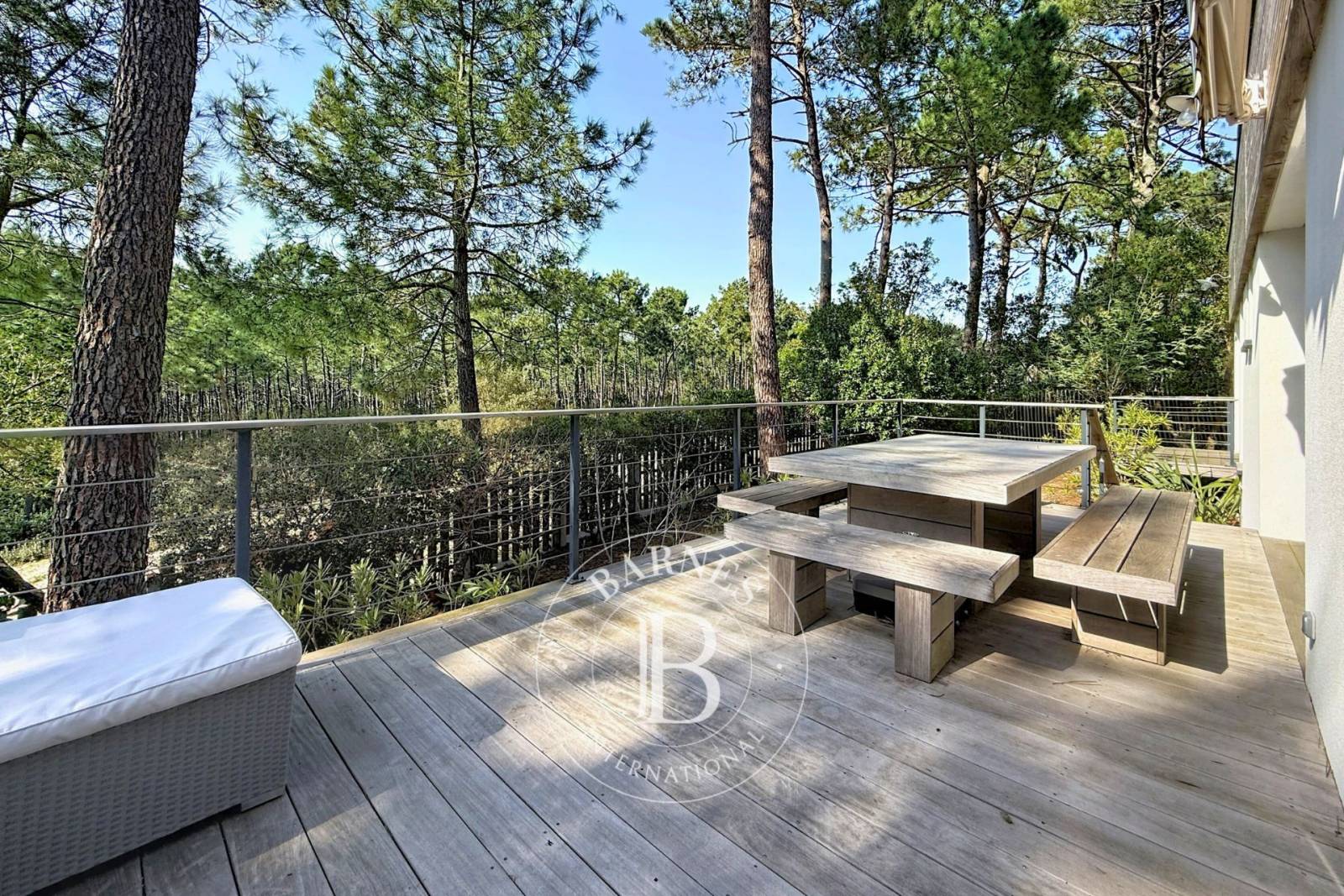 VILLA RÉNOVÉE EN 2021 AVEC ACCÈS DIRECT À L’OCÉAN SUR LA PRESQU’ÎLE DU CAP FERRET