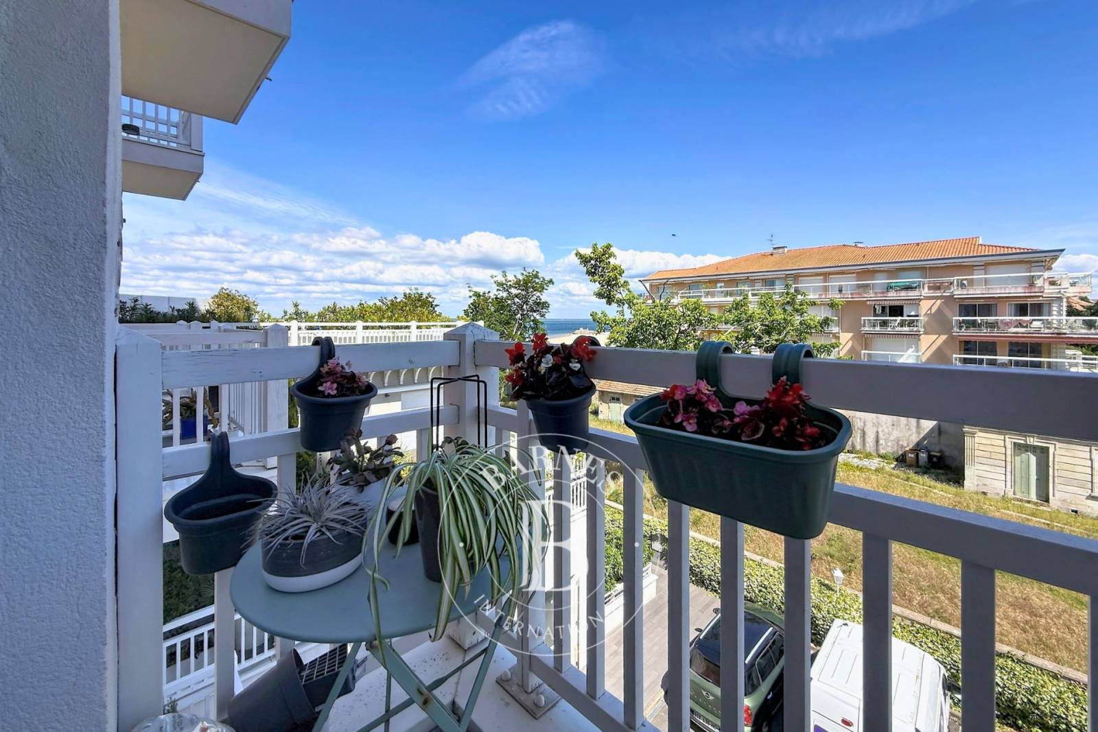 STUDIO AVEC VUE MER, BALCON ET ACCÈS DIRECT À LA PLAGE, AU CŒUR D’ARCACHON