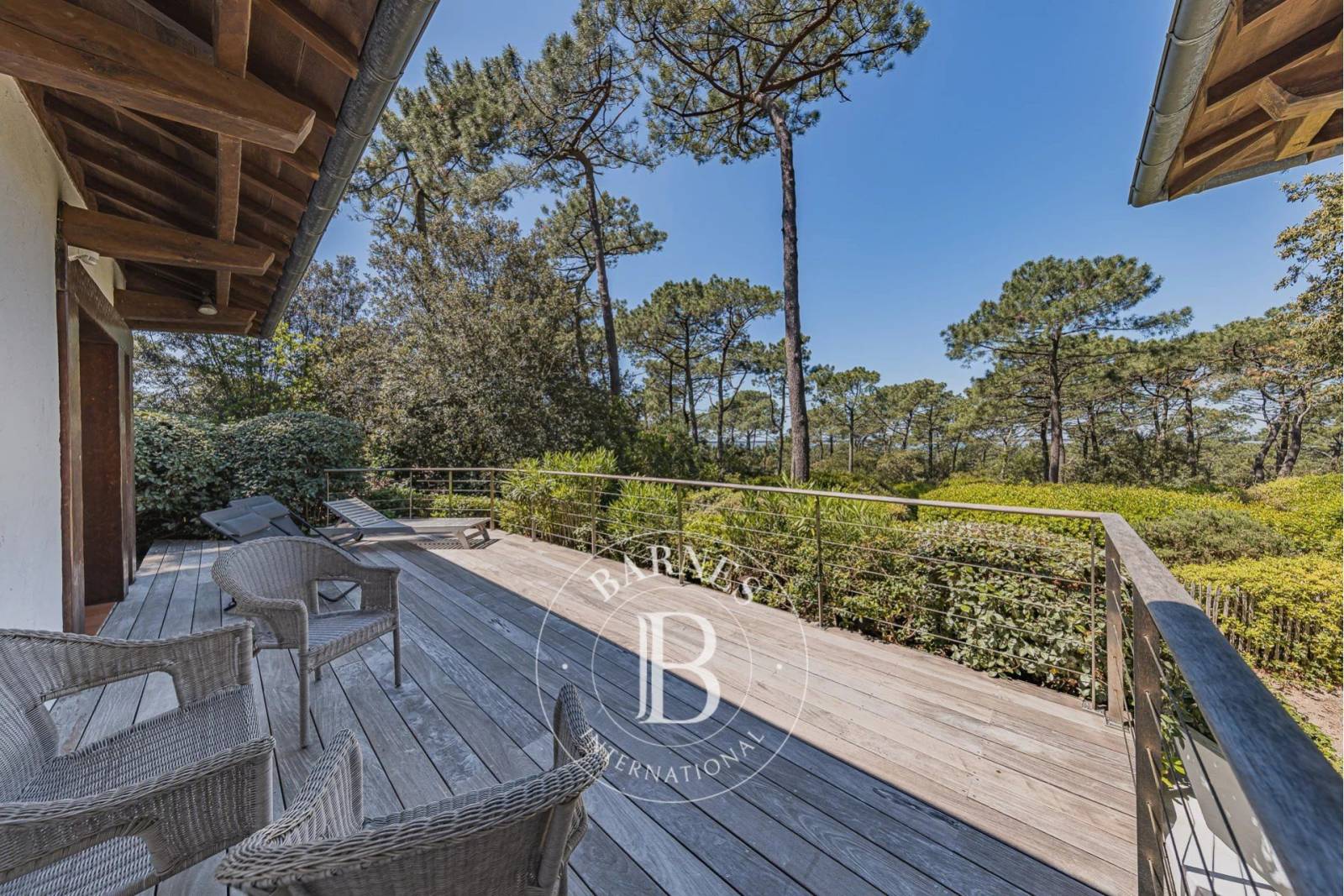 BELLE VILLA GAUME RÉCENTE À 10 MINUTES DE LA PLAGE DE L’ERMITAGE, CADRE NATUREL EXCEPTIONNEL AU PYLA-SUR-MER