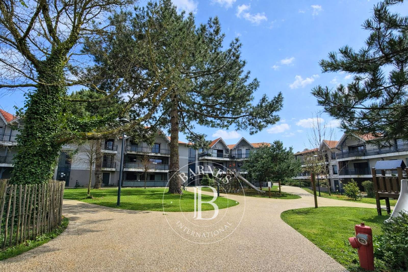 APPARTEMENT 4 PIÈCES AVEC TERRASSE, AU CALME, DANS UNE RÉSIDENCE RÉCENTE À ARCACHON CENTRE