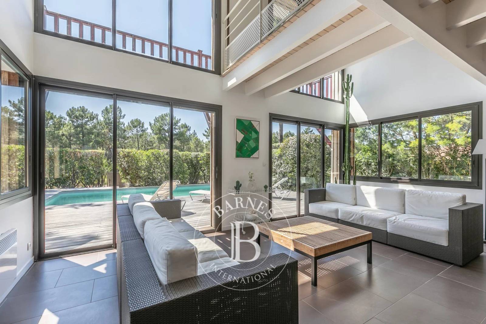 MAGNIFIQUE VILLA AVEC VUE PANORAMIQUE SUR LA FORÊT AU CANON, CAP FERRET