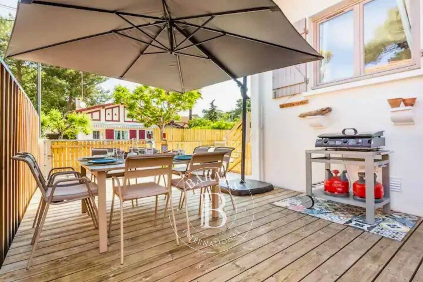 BASCO-LANDAISE RÉNOVÉE DANS UNE RUE CALME AUX ABATILLES À ARCACHON