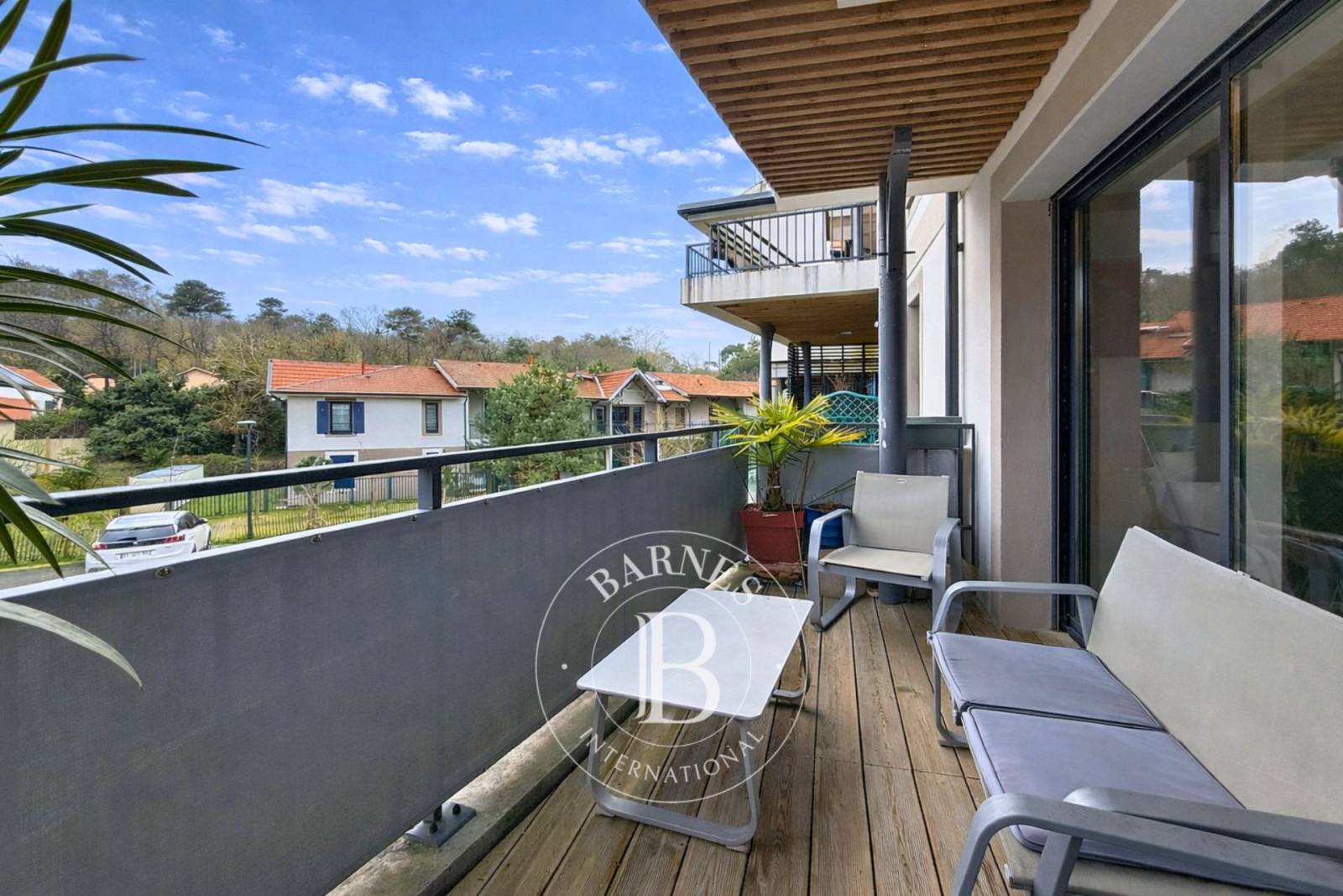 APPARTEMENT 4 PIÈCES AVEC TERRASSE, AU CALME, DANS UNE RÉSIDENCE RÉCENTE À ARCACHON CENTRE