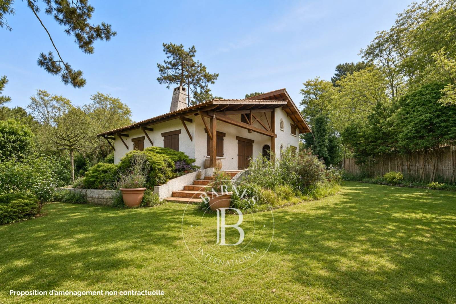 MAISON FAMILIALE DE 168 M² À RÉNOVER À PROXIMITÉ DU BASSIN SUR LA PRESQU’ÎLE DU CAP FERRET