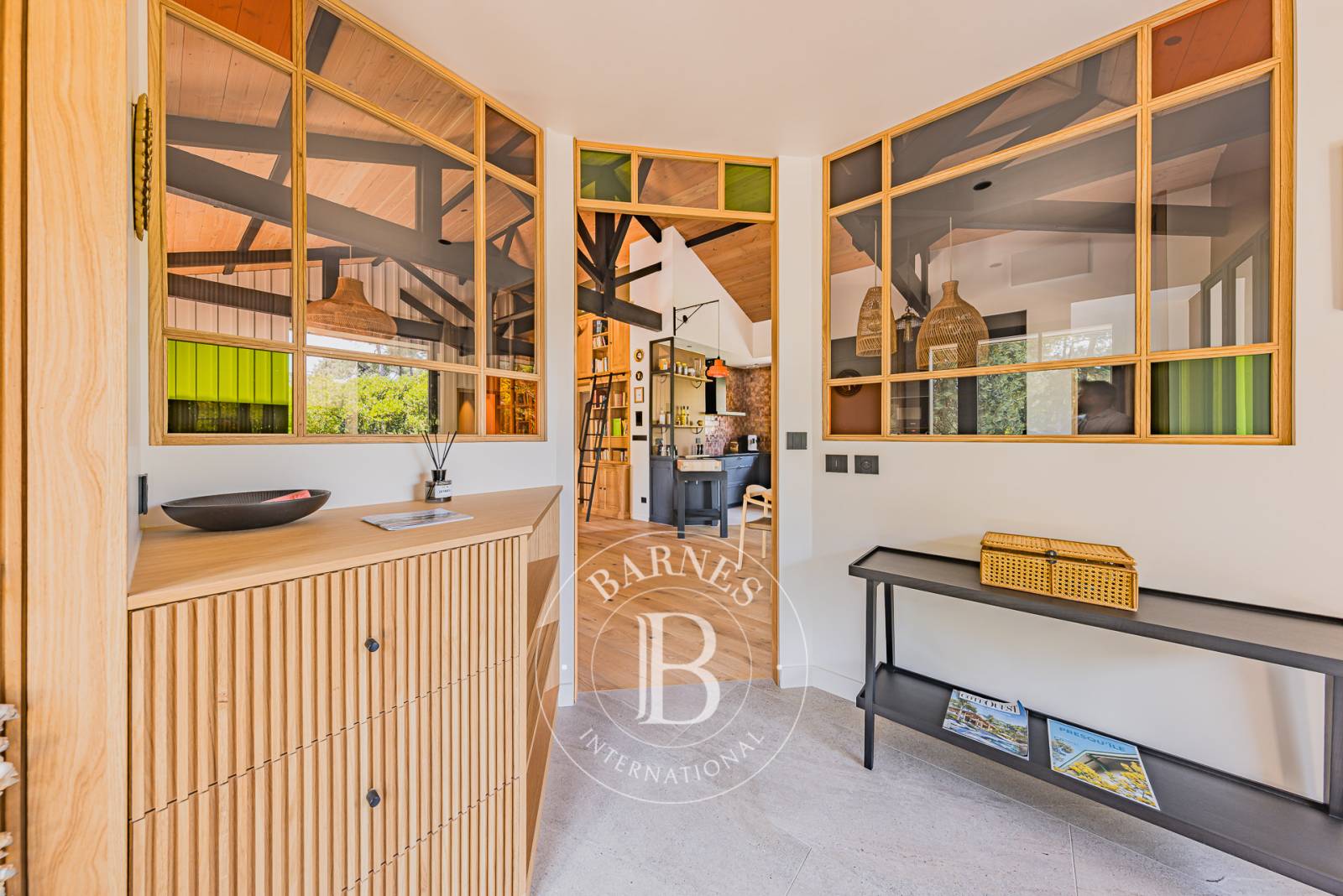 salon lumineux d’une villa de luxe à Cap Ferret