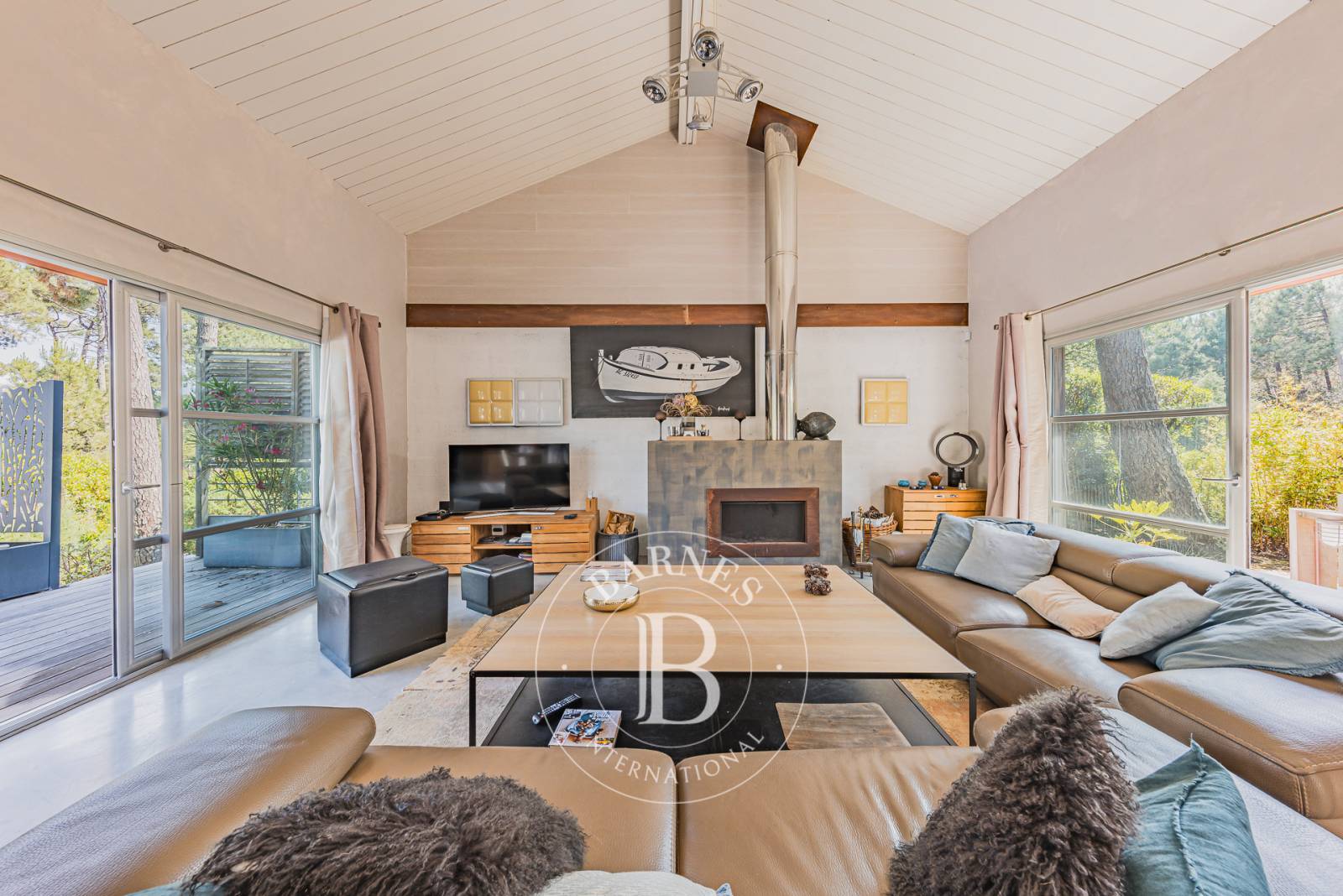 maison de luxe avec piscine et cuisine d’été sur le Bassin d’Arcachon