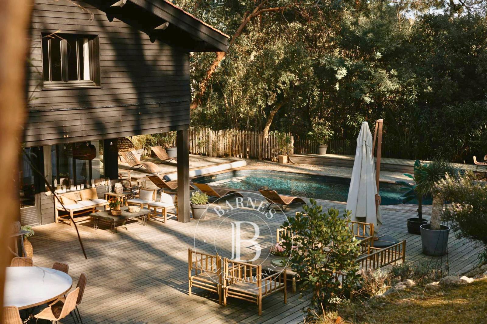 VILLA « DUNE » AVEC PISCINE CHAUFFÉE ET BOULODROME À L’HERBE – CAPACITÉ 14 COUCHAGES