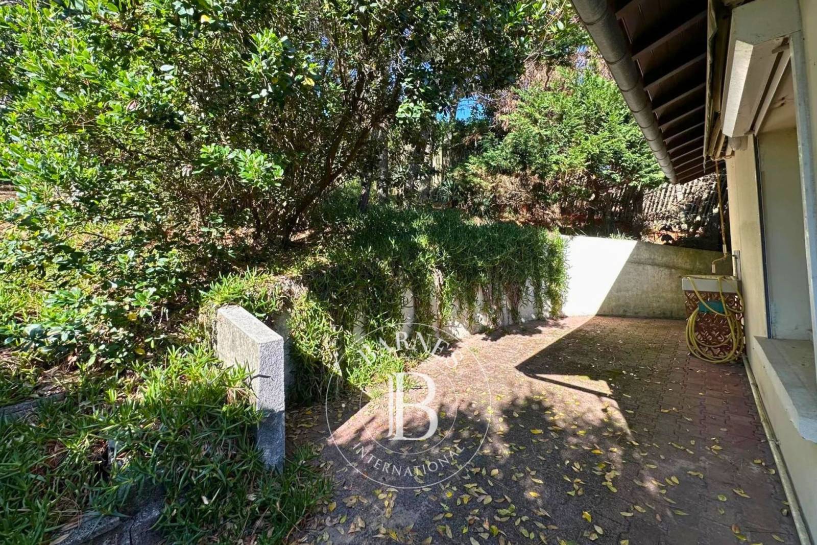 VILLA À RÉNOVER SUR UN TERRAIN EXPOSÉ SUD, AU CŒUR DU CAP FERRET