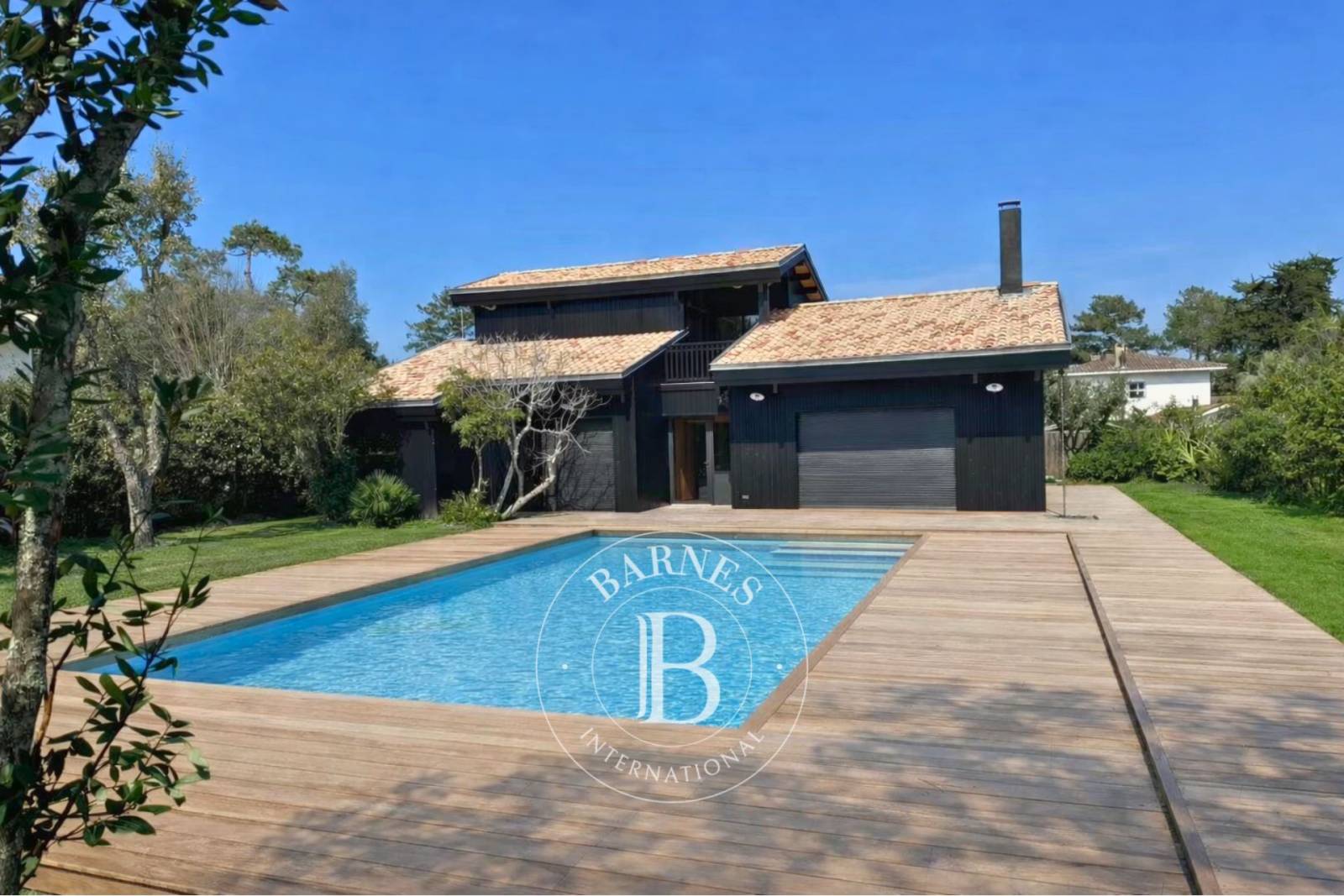 CAP FERRET – VILLA D’EXCEPTION EN PLEIN CŒUR DU CAP FERRET