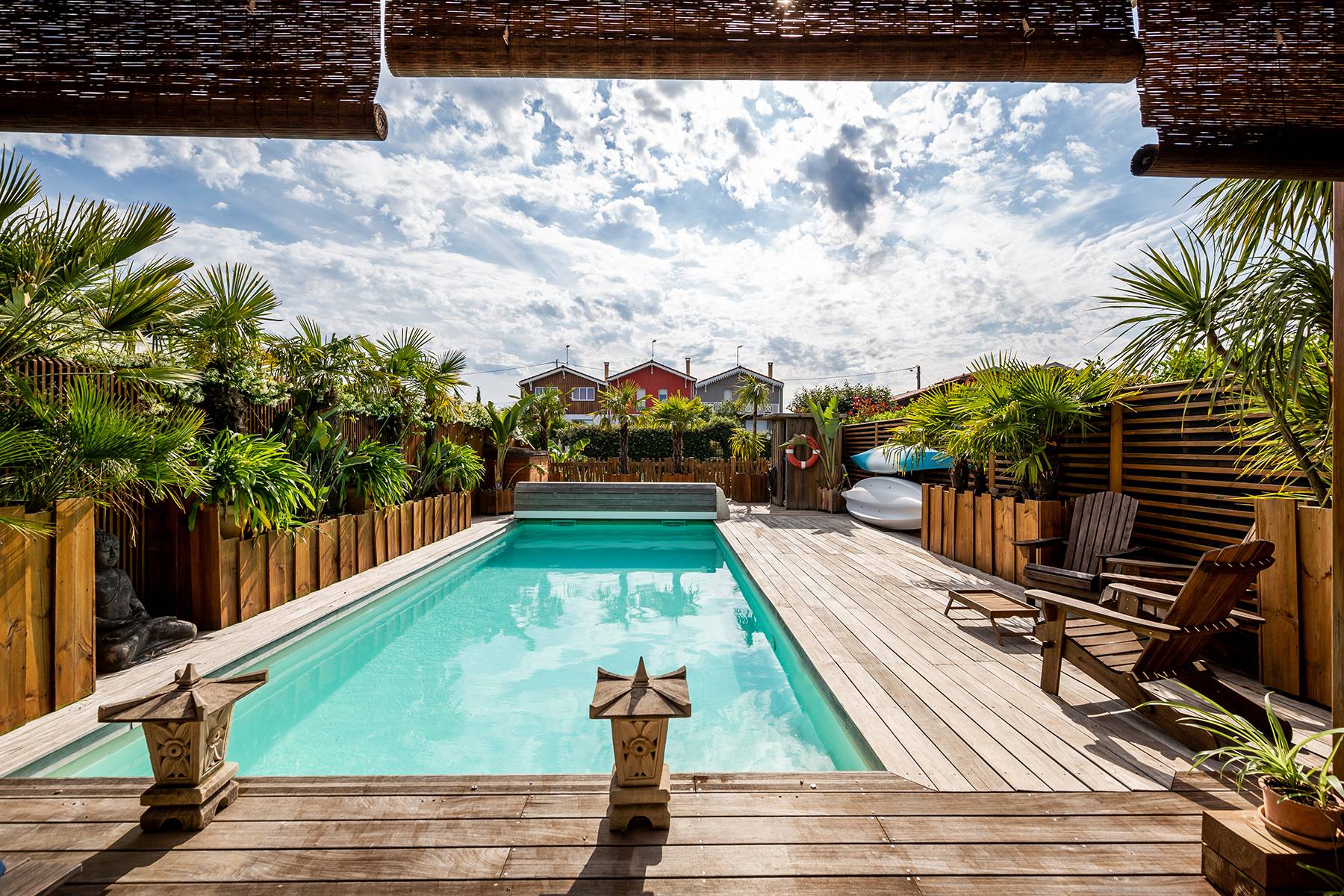 TYPIQUE VILLA EN BOIS DU BASSIN D'ARCACHON A VENDRE SUR LE PORT OSTREICOLE DE LA TESTE