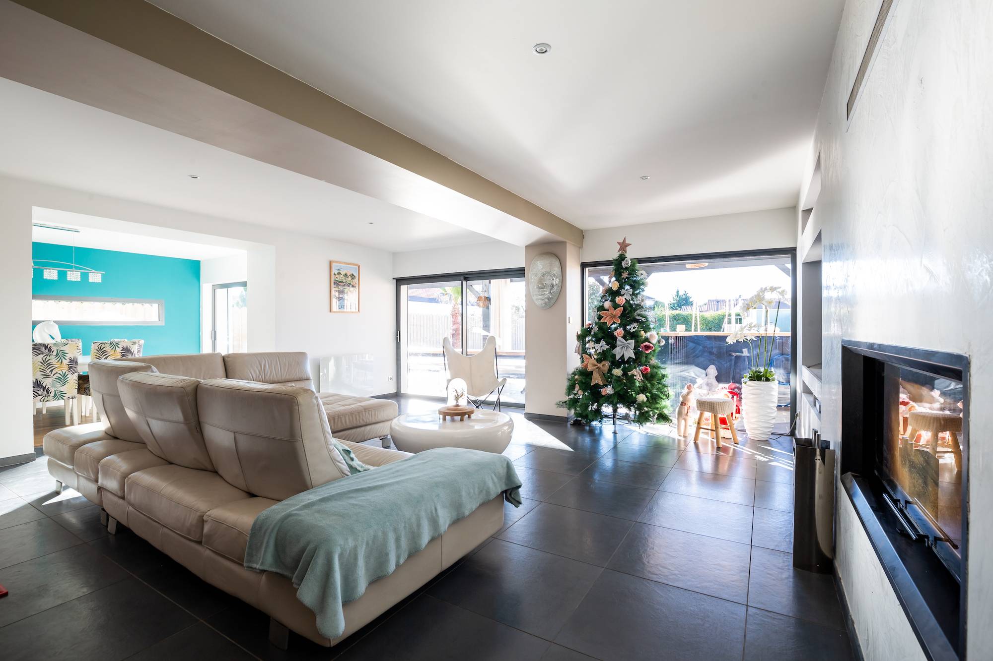 A VENDRE LA TESTE PROCHE MARCHÉ VILLA DE  5 CHAMBRES