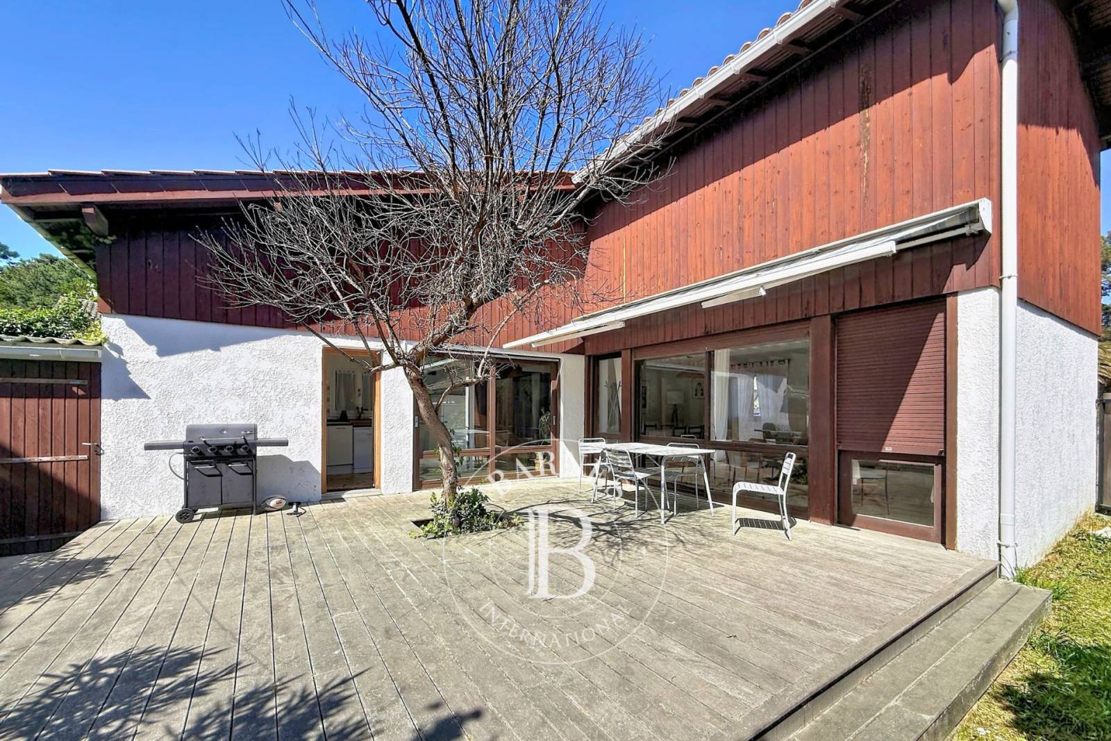 MAISON DE 92 M² AVEC TERRASSE PLEIN SUD ET 4 CHAMBRES À PROXIMITÉ DU VILLAGE DE L’HERBE