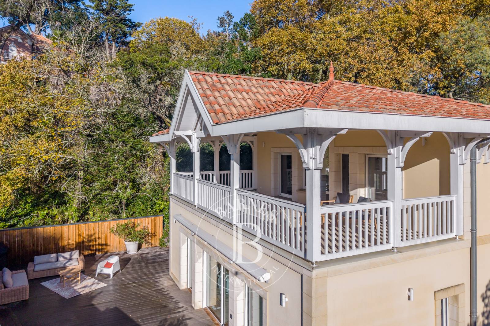 VILLA STYLE LOUISIANE AU CALME, PROCHE DE LA PLAGE DE PEREIRE À ARCACHON