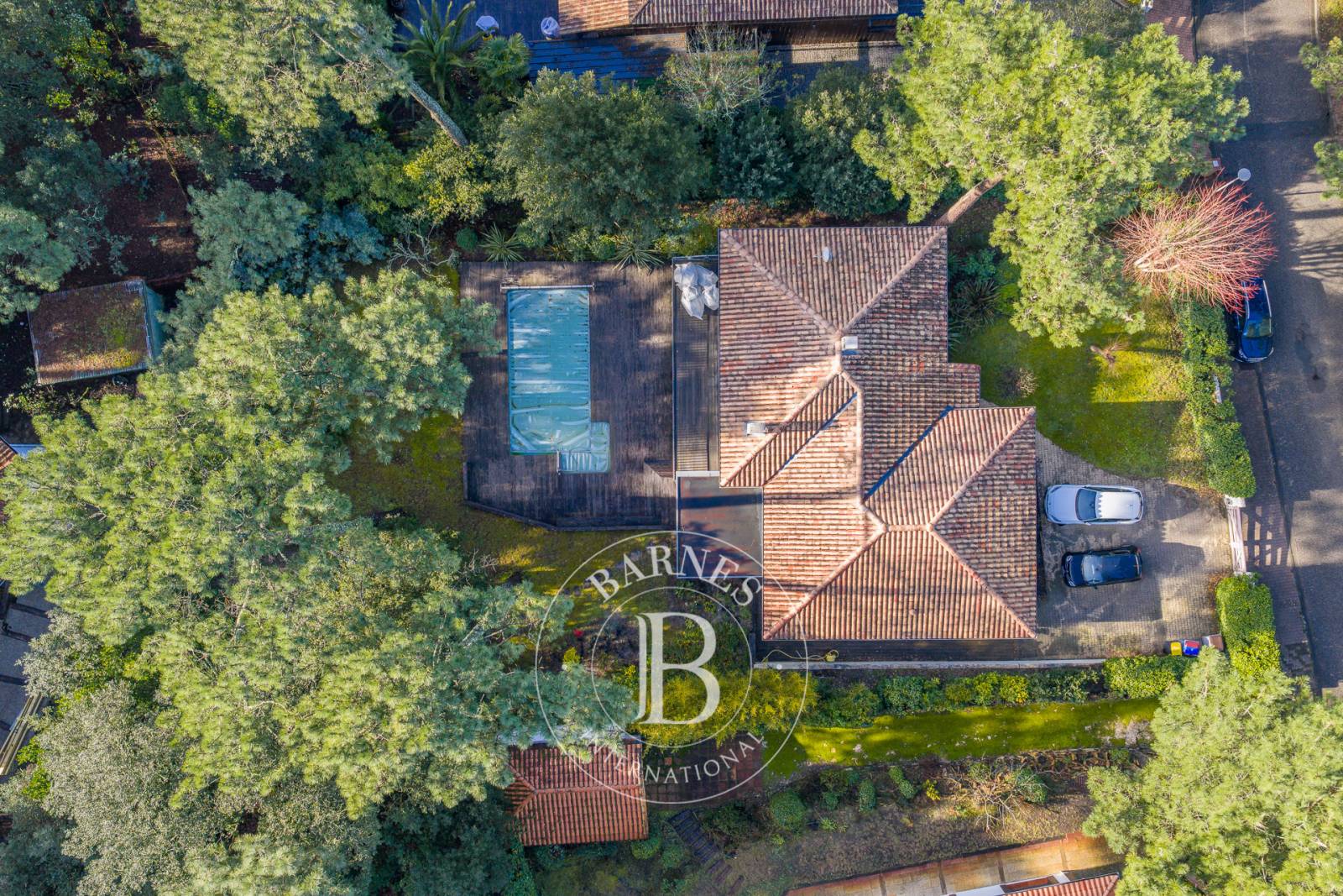 VILLA AVEC PISCINE À QUELQUES MÈTRES DE LA PLAGE AU PYLA-SUR-MER