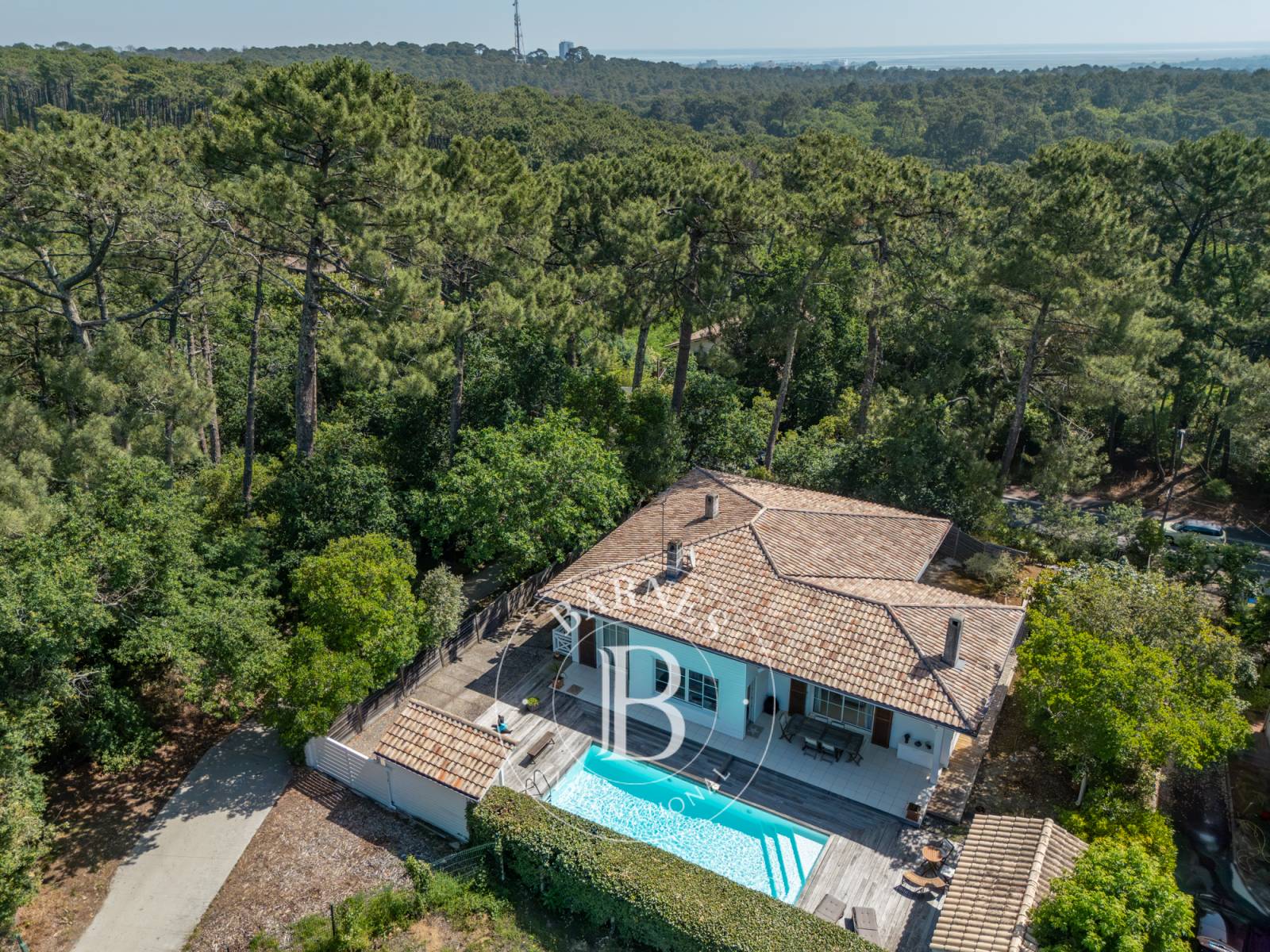 CHARMANTE MAISON À L’ORÉE DE LA FORÊT, À QUELQUES MINUTES D’ARCACHON ET DES PLAGES DU CERCLE DE VOILE DU PYLA-SUR-MER