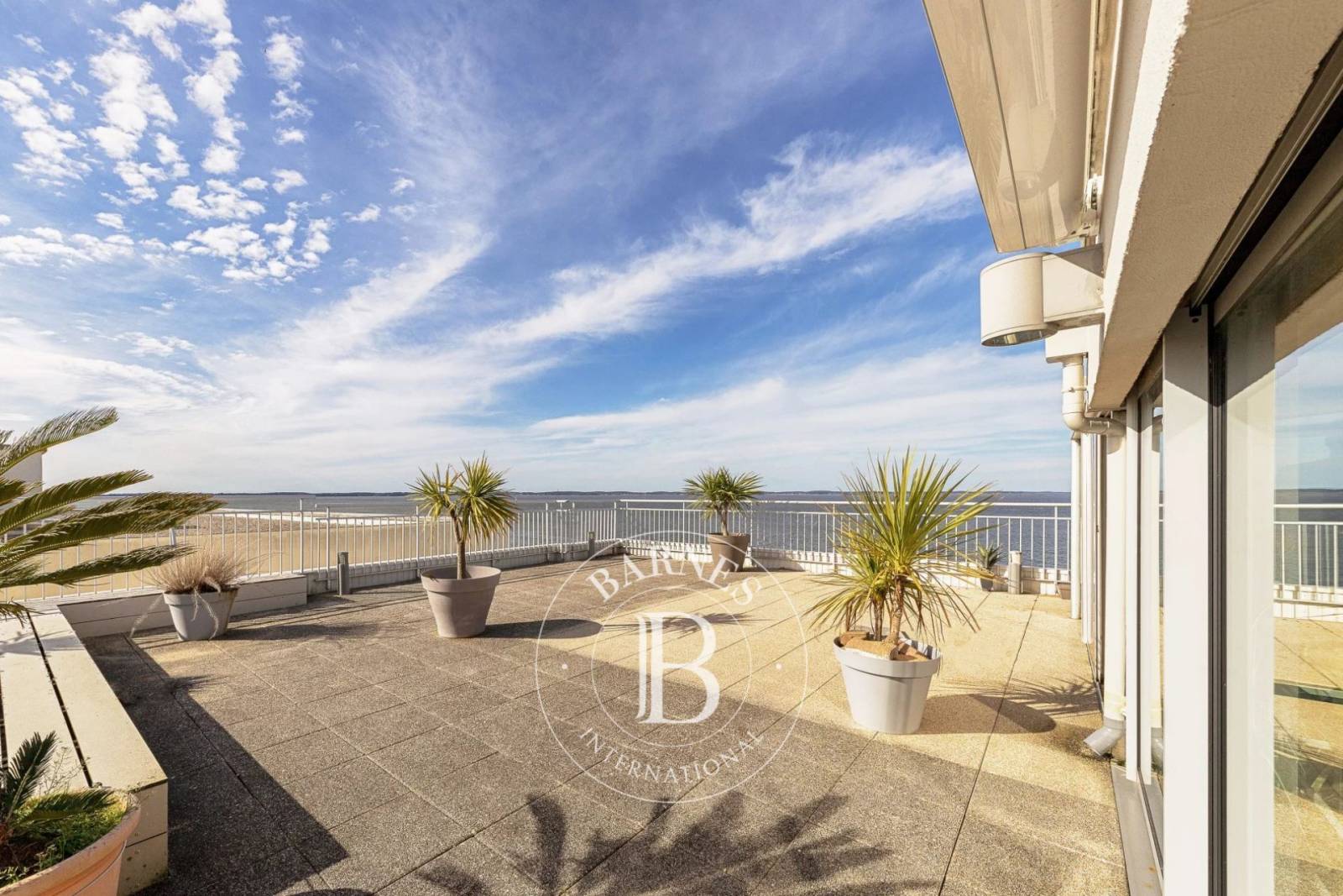 appartement vue panoramique Bassin d’Arcachon Barnes immobilier luxe