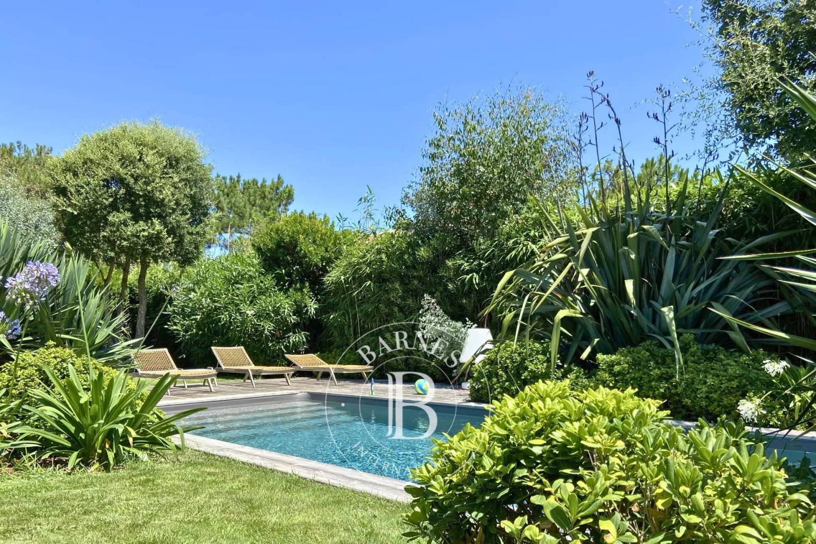 Immobilier de prestige sur la Presqu’île du Cap Ferret – Barnes Bassin d’Arcachona