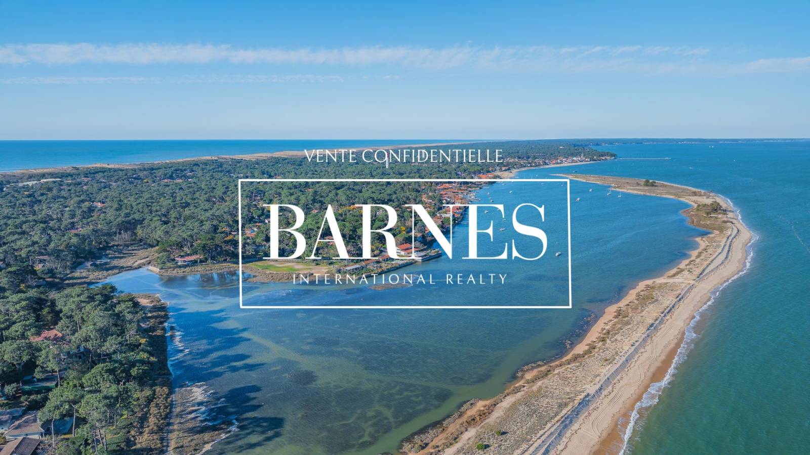 VILLA D’ARCHITECTE EN PREMIÈRE LIGNE AVEC PISCINE INTÉRIEURE – CAP FERRET