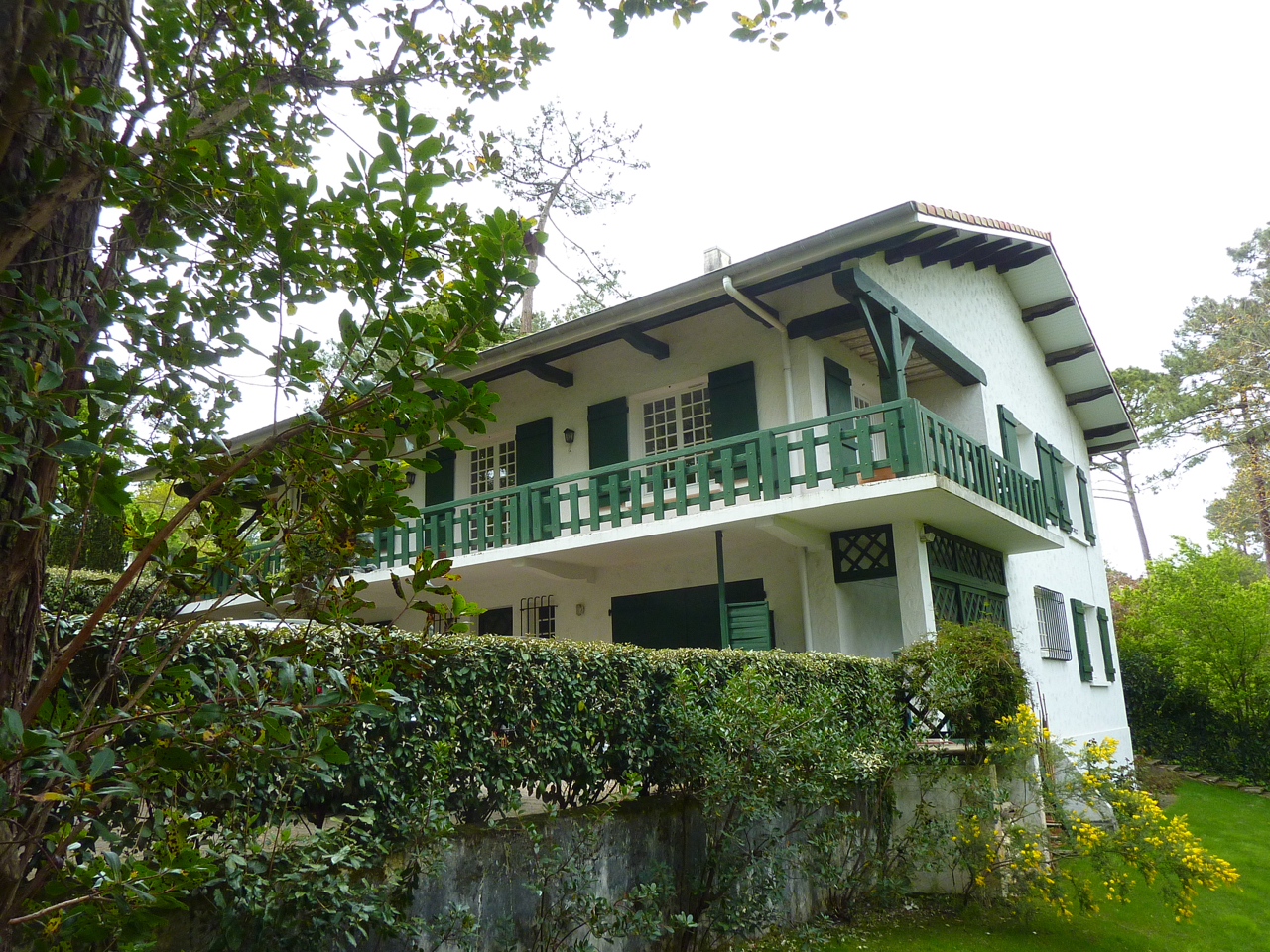 MAISON DE VACANCES A VENDRE SUR LE GOLF D'ARCACHON 33120