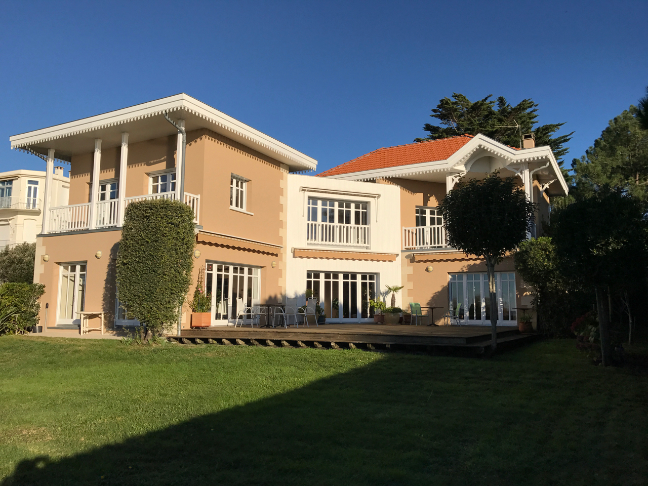 PROPRIÉTÉ DE PRESTIGE EN PREMIÈRE LIGNE AU MOULLEAU