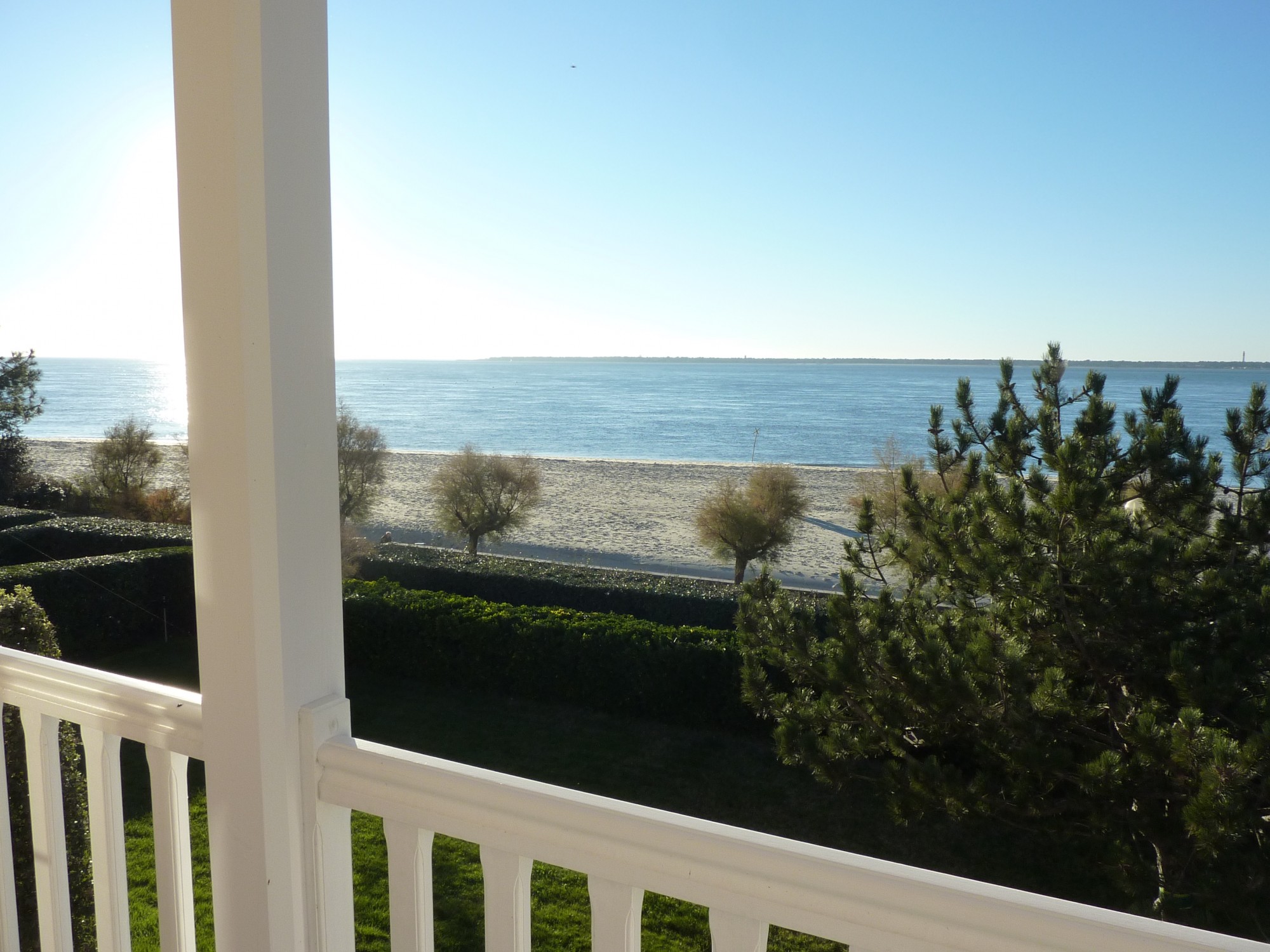 VENTE VILLA PREMIÈRE LIGNE BASSIN D'ARCACHON