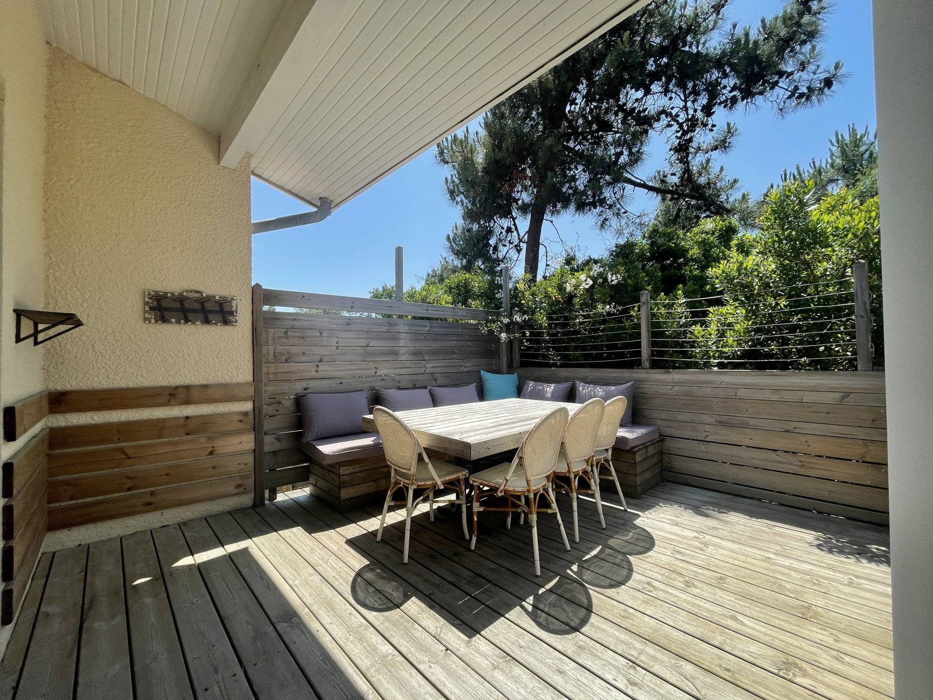 DUPLEX AVEC TERRASSE ENSOLEILLEE A VENDRE CAP FERRET