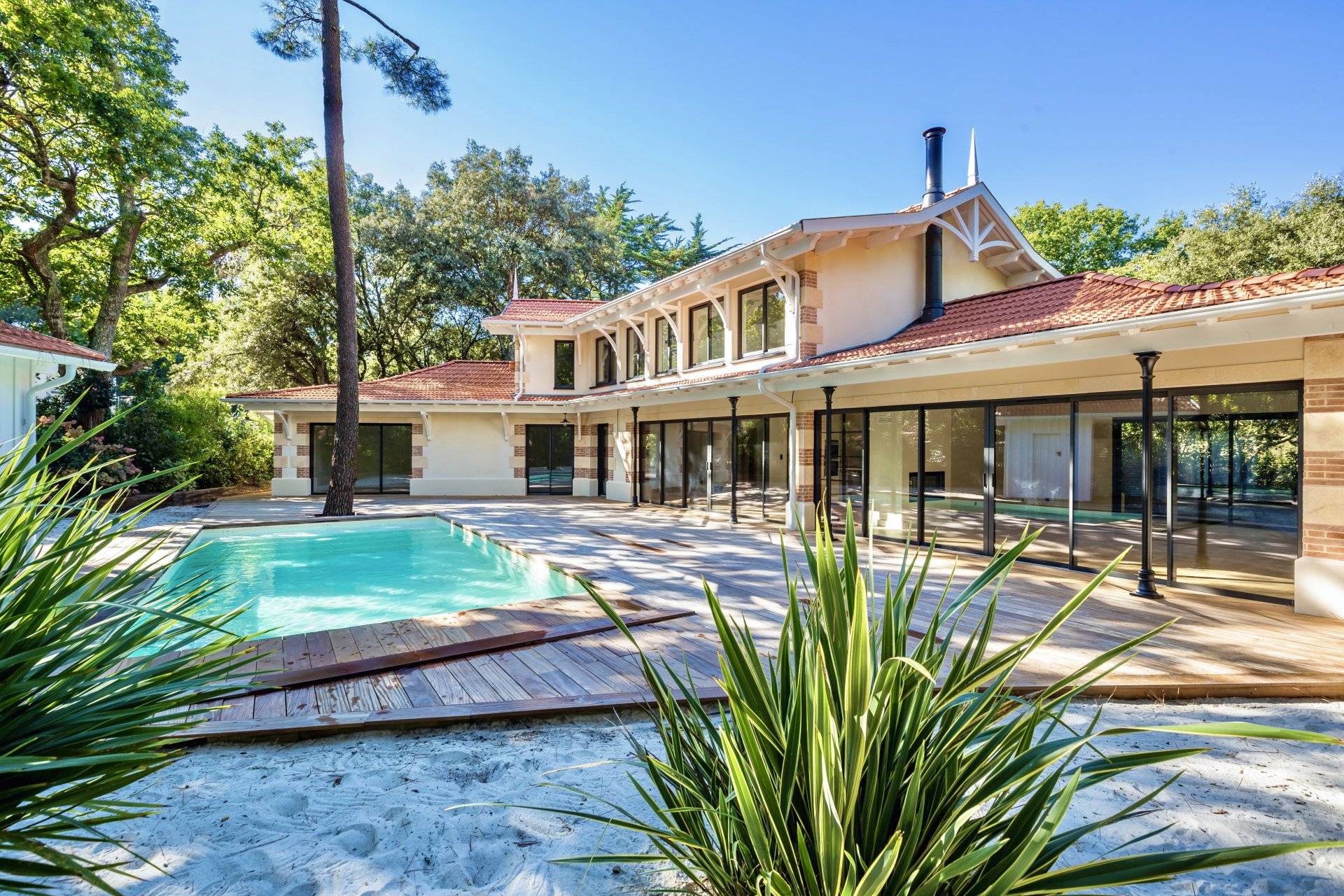 SUPERBE VILLA D'ARCHITECTE A VENDRE PLAGE PEREIRE ARCACHON