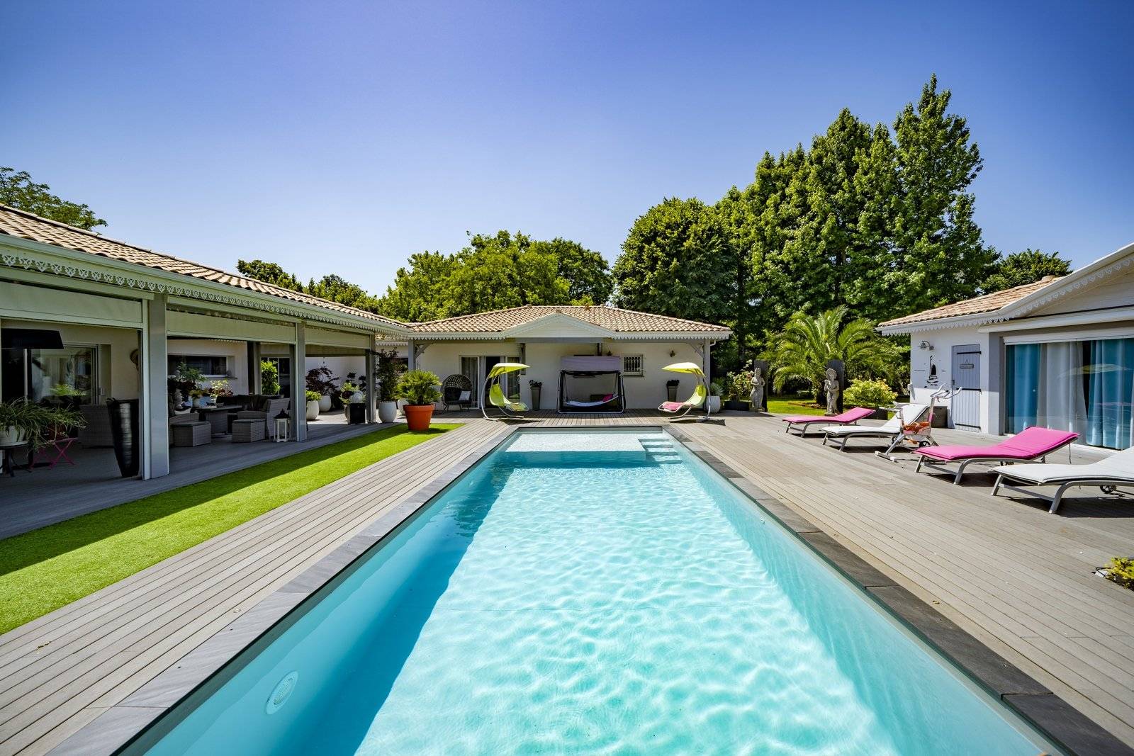 SUBLIME VILLA DE PLAIN PIED AVEC PISCINE CENTRE VILLE LA TESTE DE BUCH