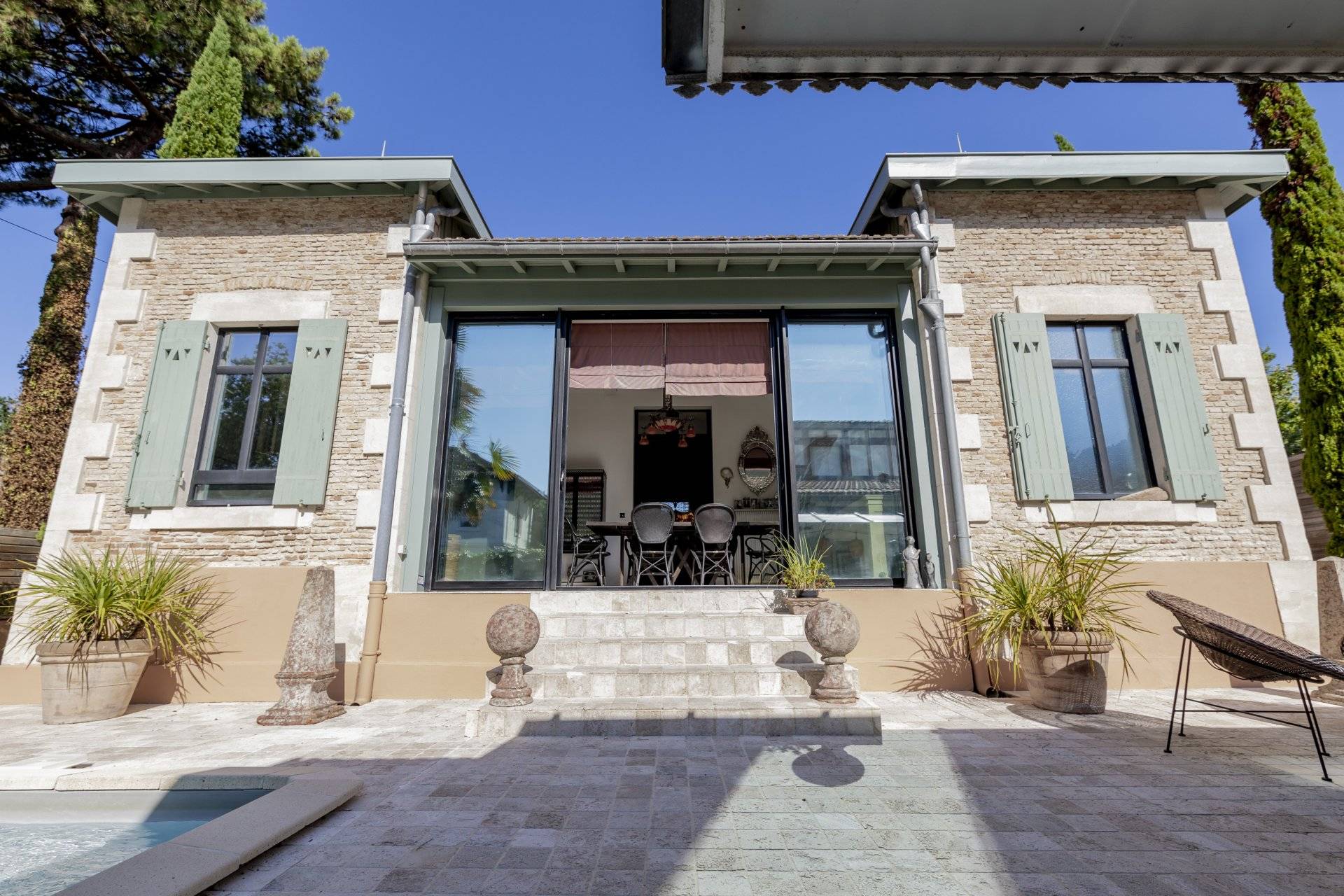 VILLA DE CHARME À VENDRE MOULLEAU PROCHE PLAGE