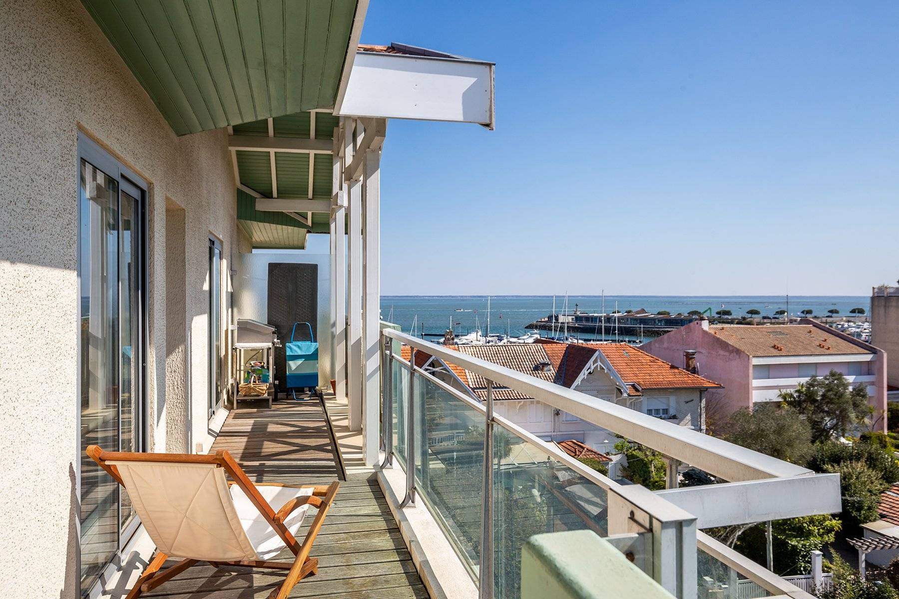VENDU RÉCEMMENT APPARTEMENT T3 VUE BASSIN EN DERNIER ETAGE ARCACHON