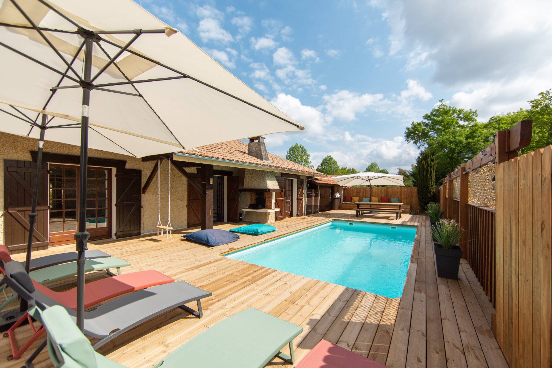 VILLA AVEC PISCINE A VENDRE ARES