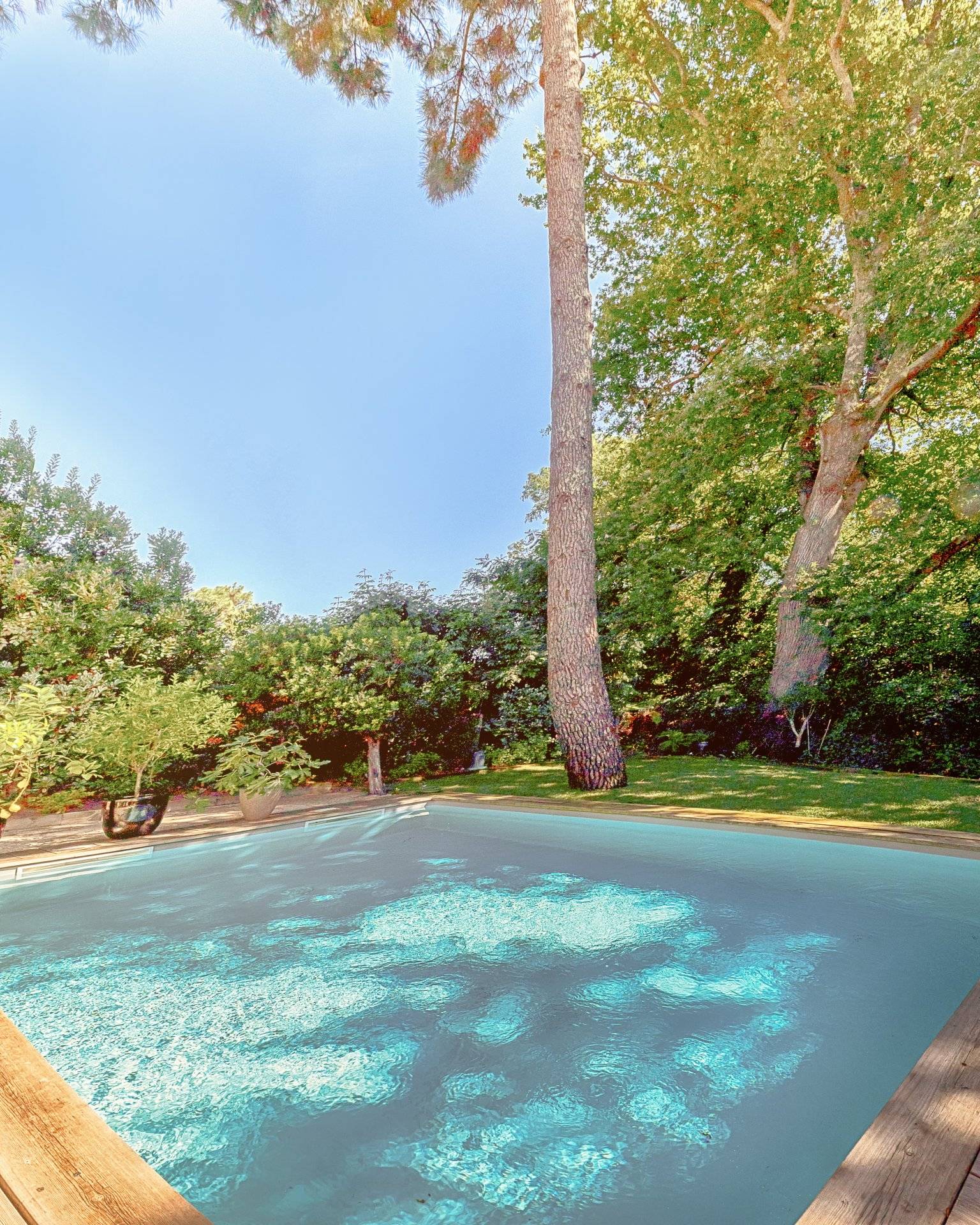 VENTE VILLA AVEC PISCINE LE MPOULLEAU