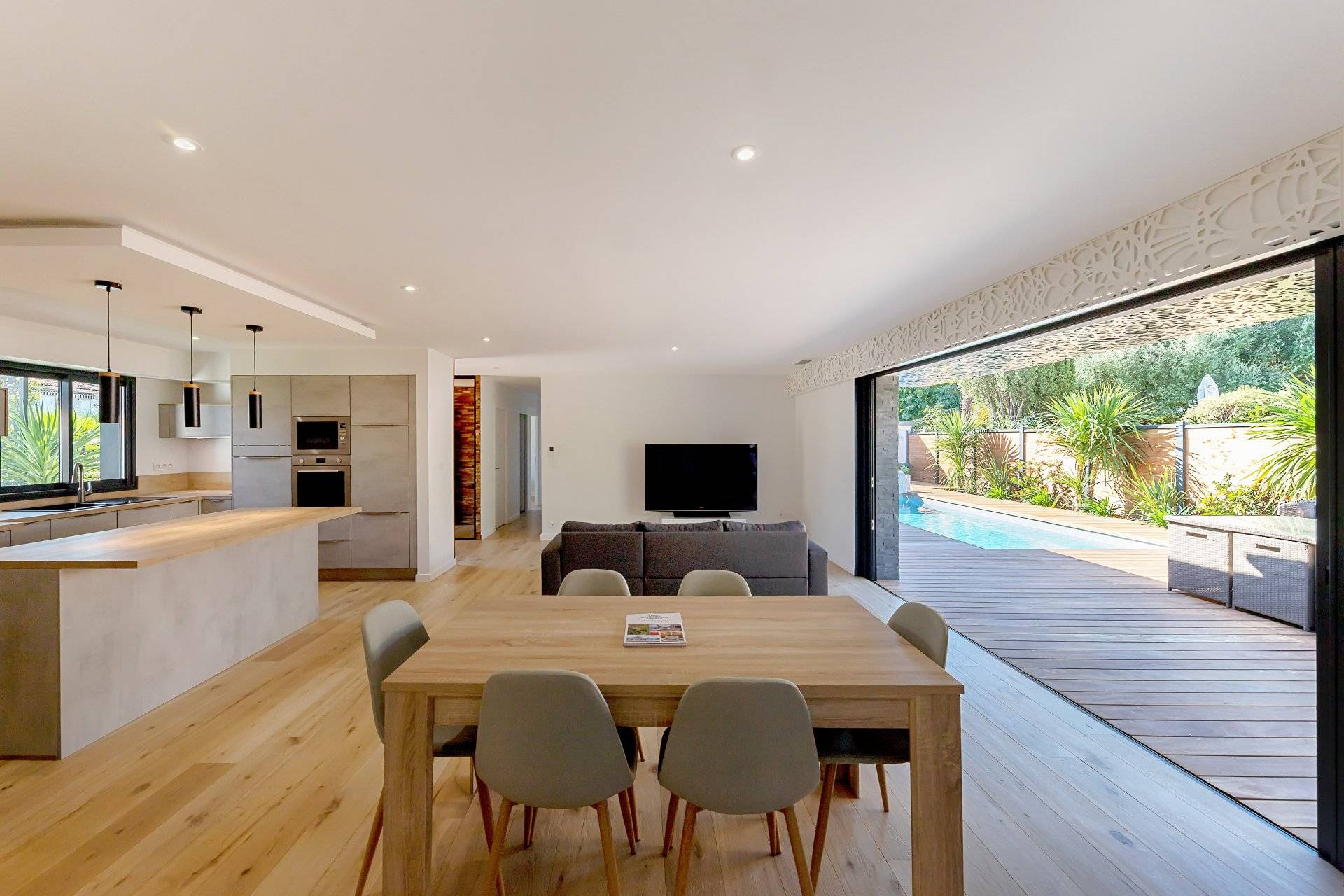 VILLA DE PLAIN PIED A VENDRE LA TESTE